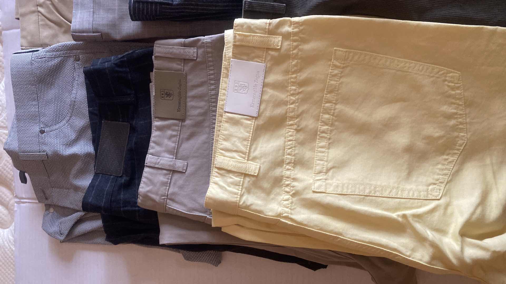 Photo 1 of 8 - MENS DESIGNER CASUAL SLACKS & JEANS SIZE 38