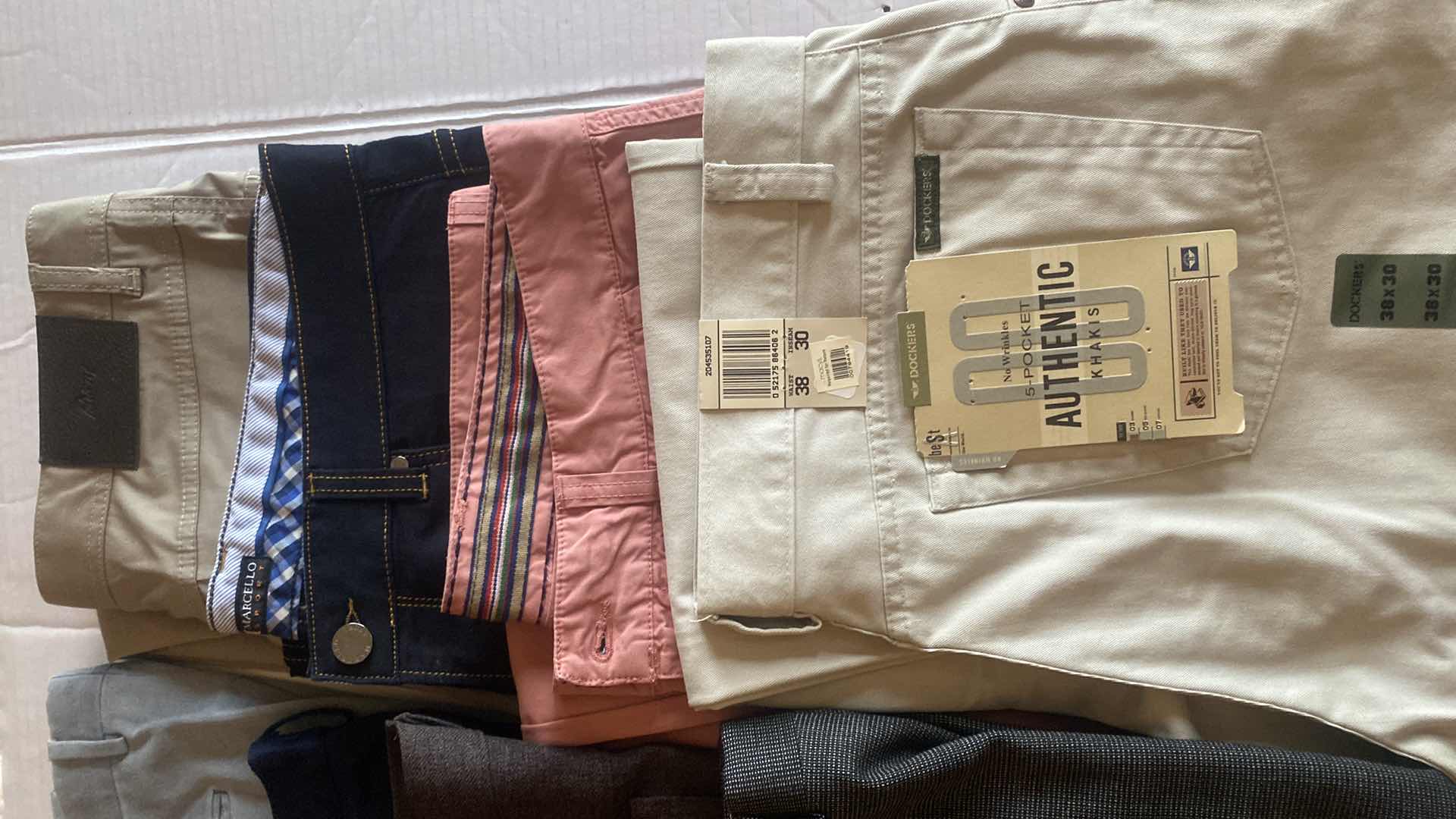 Photo 1 of 8 - MENS DESIGNER CASUAL SLACKS & JEANS SIZE 38