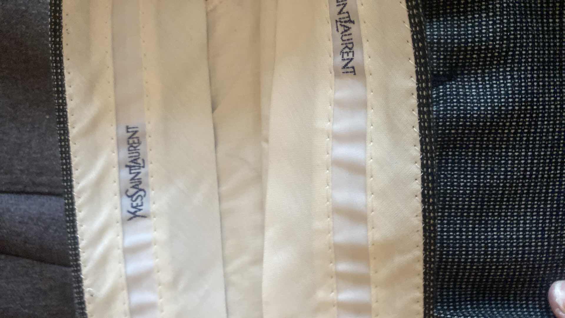 Photo 1 of 8 - MENS DESIGNER CASUAL SLACKS & JEANS SIZE 38