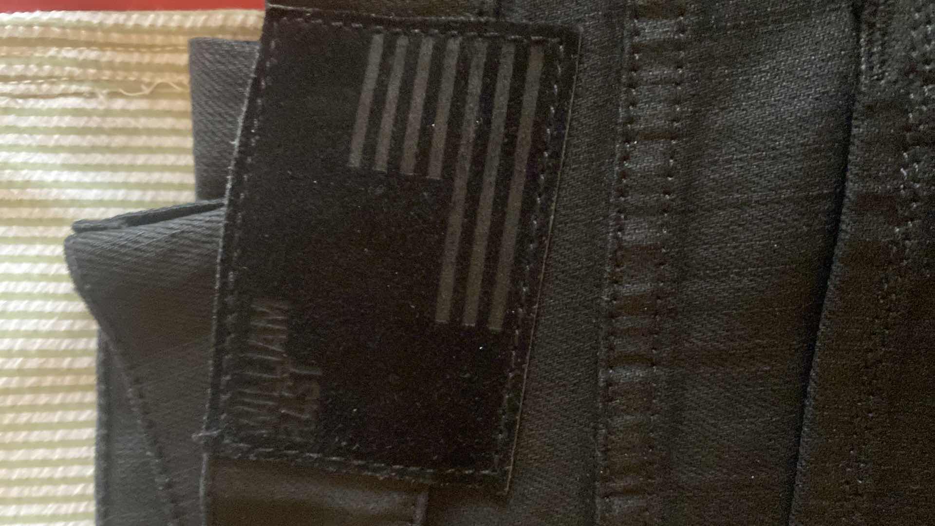 Photo 1 of 6 - MENS DESIGNER CASUAL SLACKS & JEANS SIZE 40