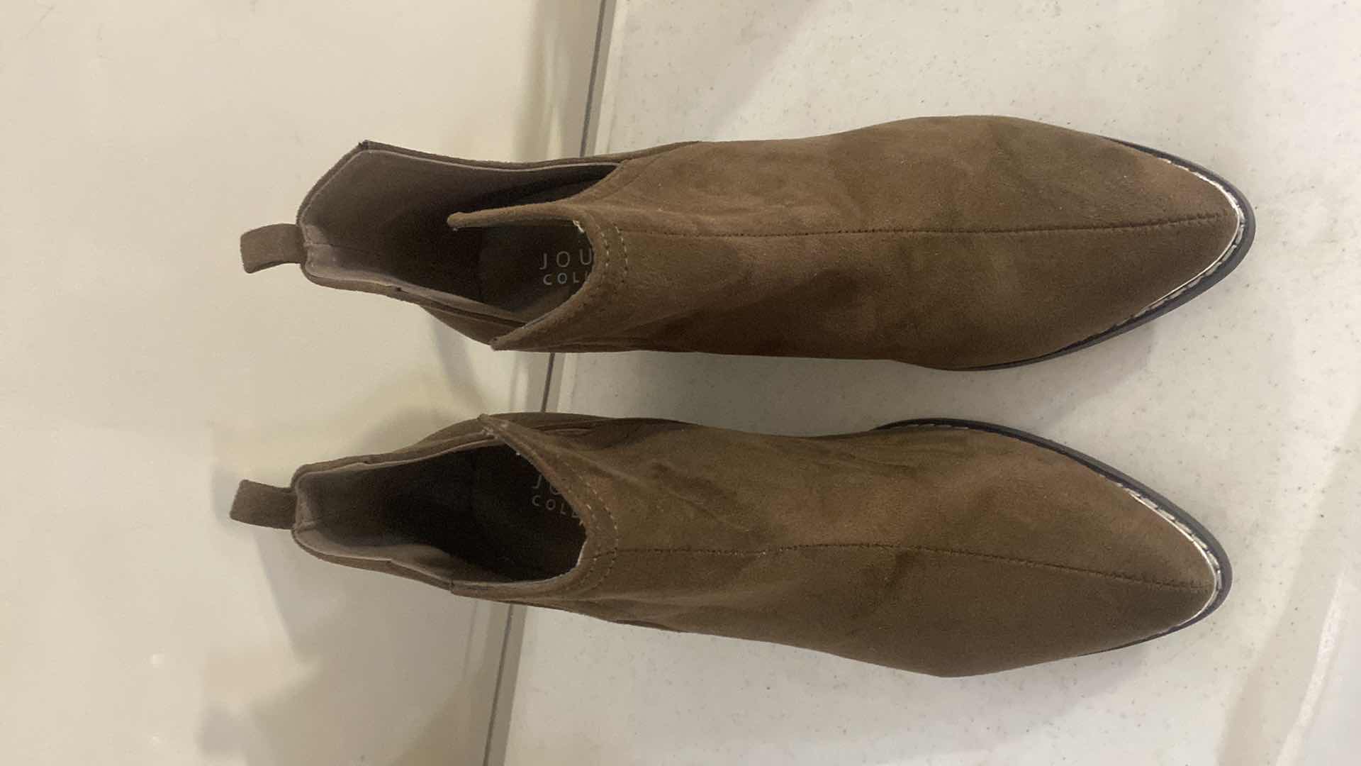 Photo 1 of 2 - WOMENS BOOTS & WEDGES SIZE 11