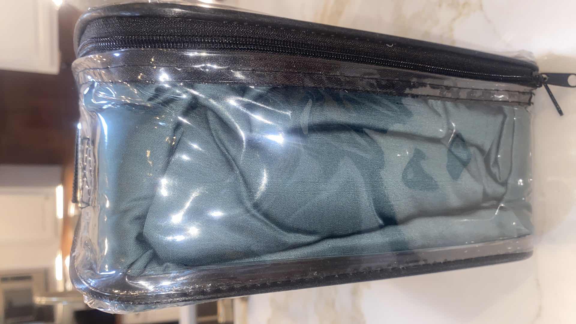 Photo 1 of NEW POWERS BEDDING BAMBOO QUEEN SIZE SHEETS