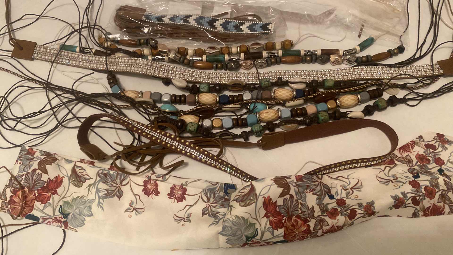 Photo 1 of CRAFT SUPPLIES - HAT BANDS & FEATHERS