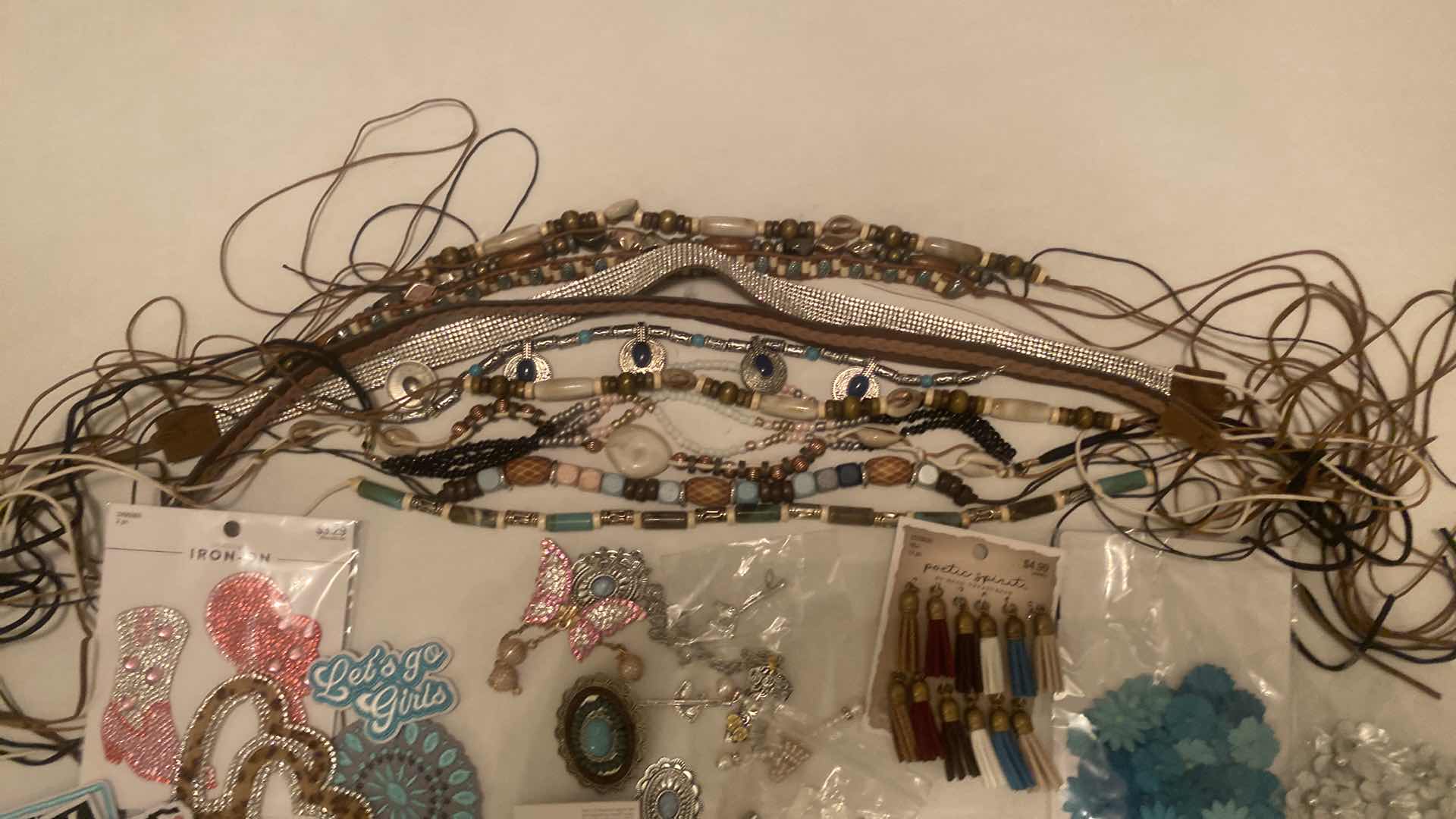 Photo 1 of CRAFT SUPPLIES - HAT BANDS & FEATHERS & JEWELRY & PATCHES