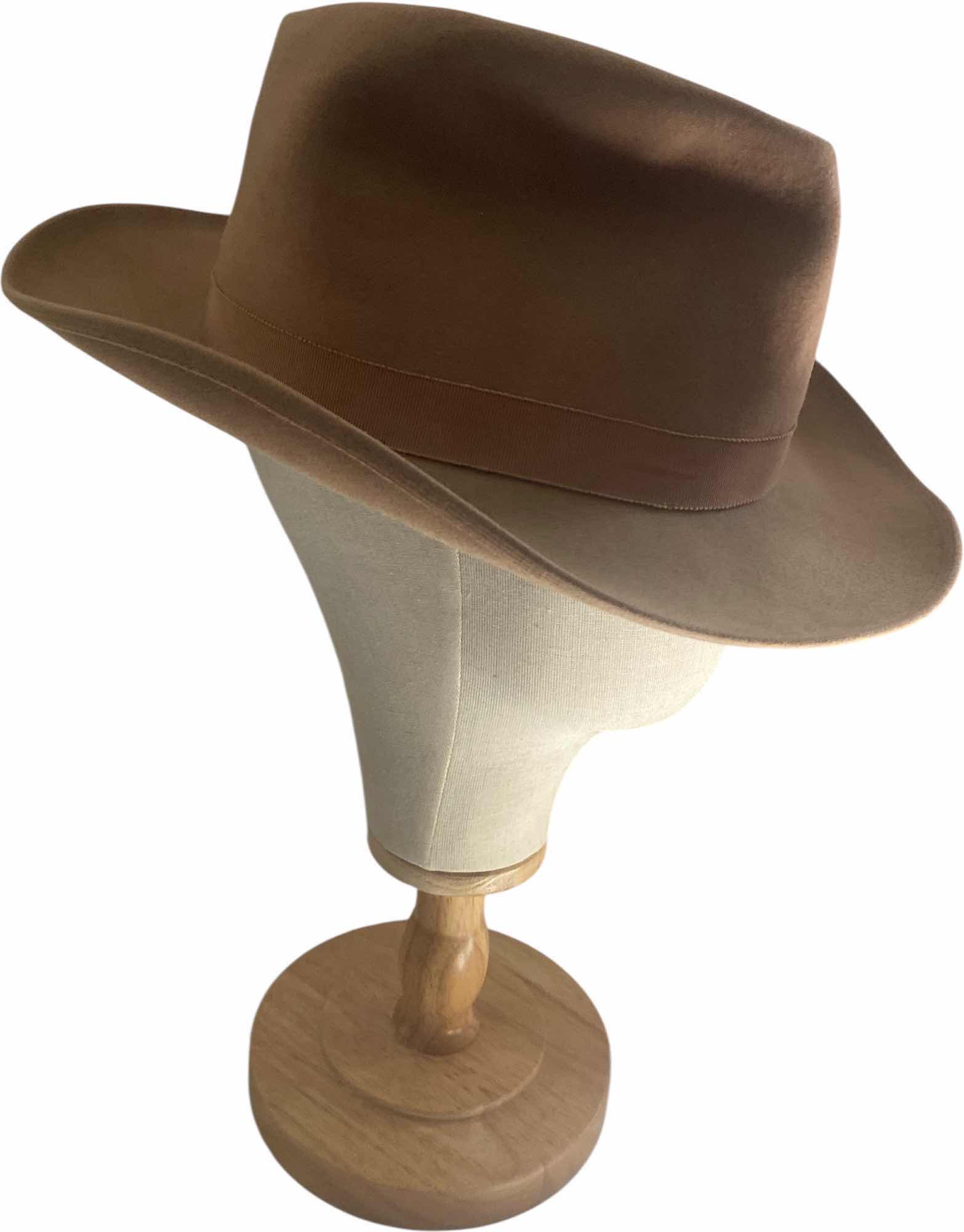 Photo 1 of VINTAGE 1950’s ROYAL STETSON DELUXE FEDORA HAT FROM ROWAN & GREENS