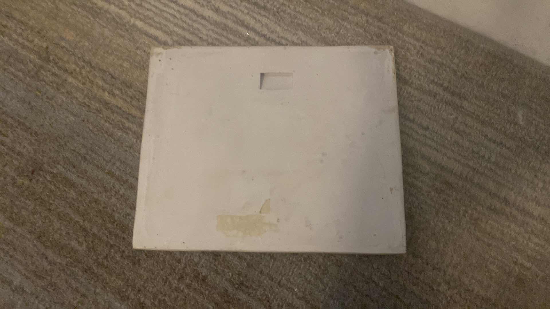 Photo 1 of VINTAGE EGYPTIAN HIRACE RELIEF FROM LUXOR GALLERY 8 1/4“ X 7“