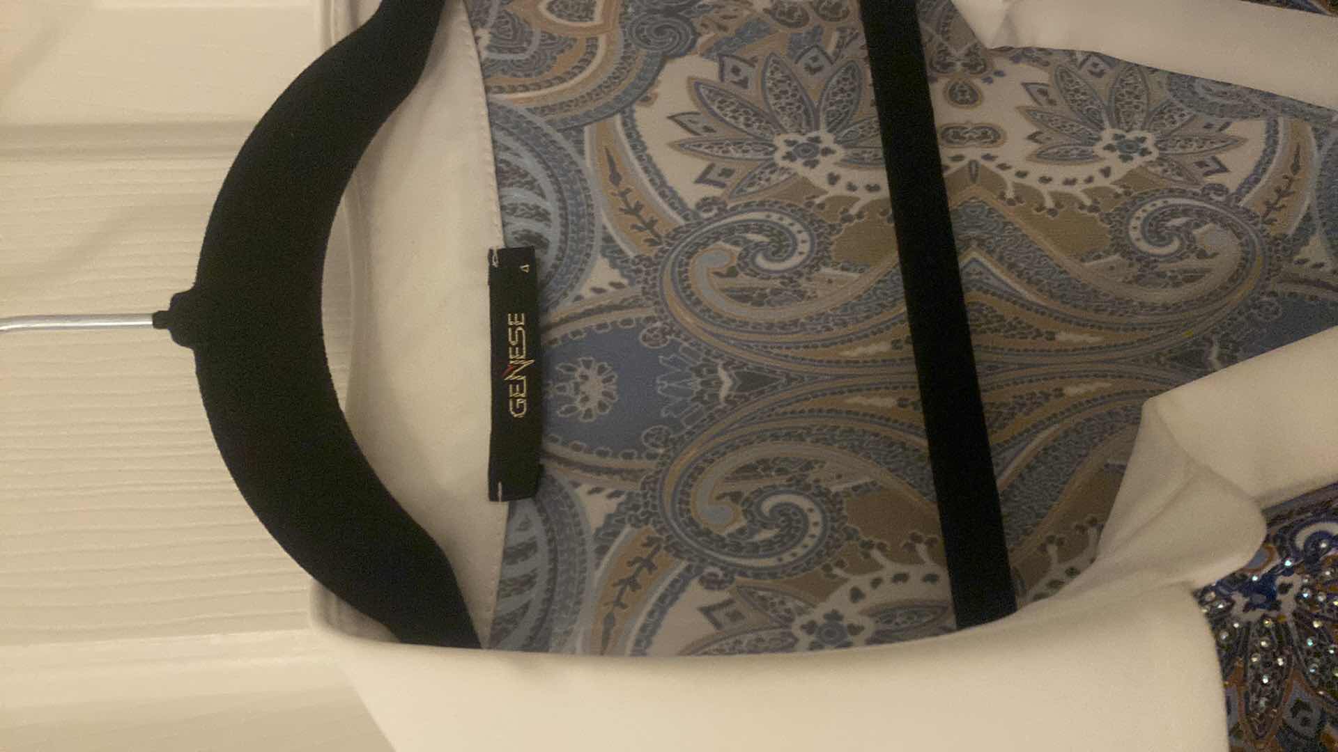 Photo 1 of WOMENS GENESE BLOUSE EST SIZE M/LARGE