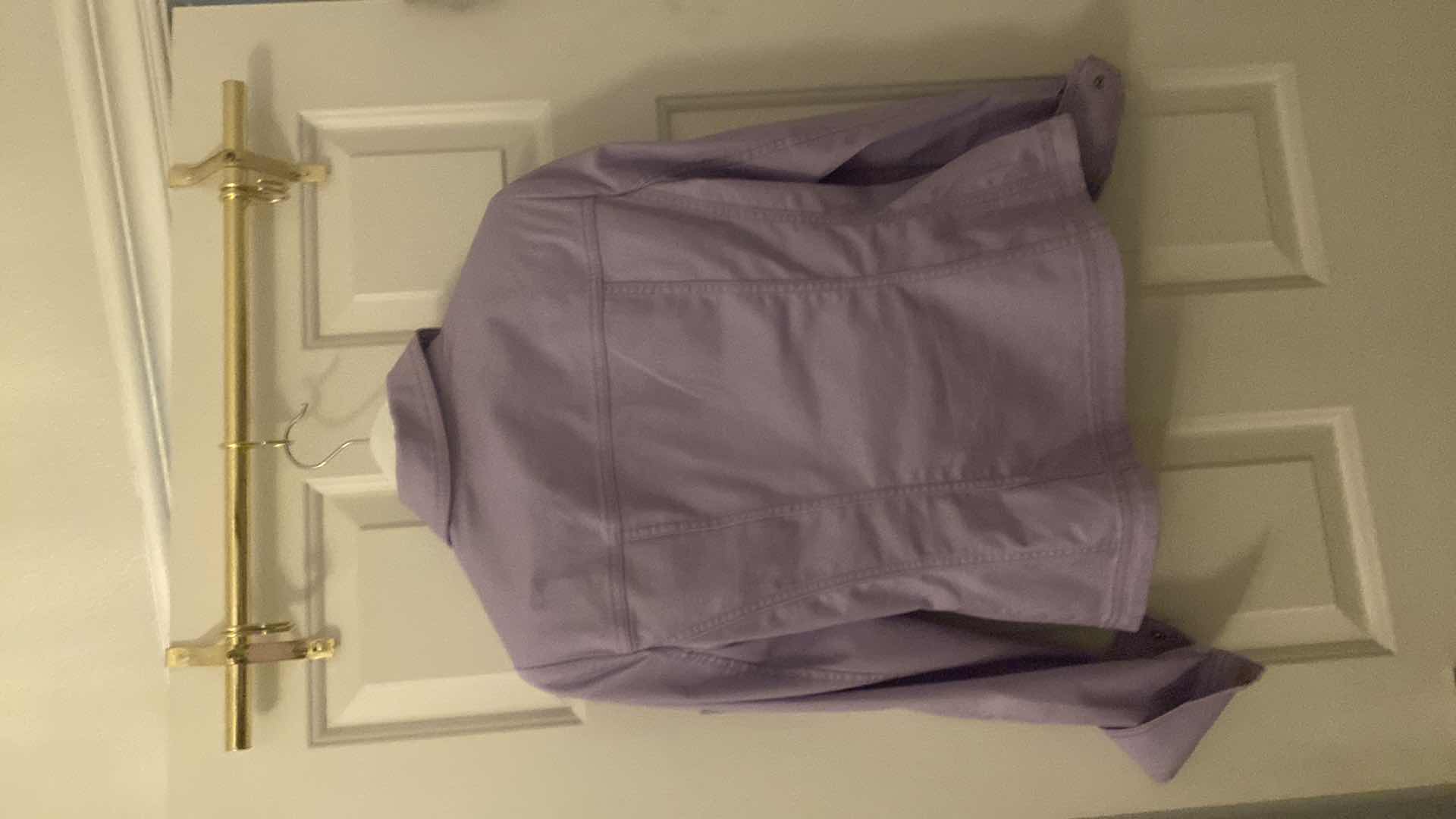 Photo 1 of WOMENS WHITE HOUSE BLACK MARKET LILAC JACKET SIZE SMALL