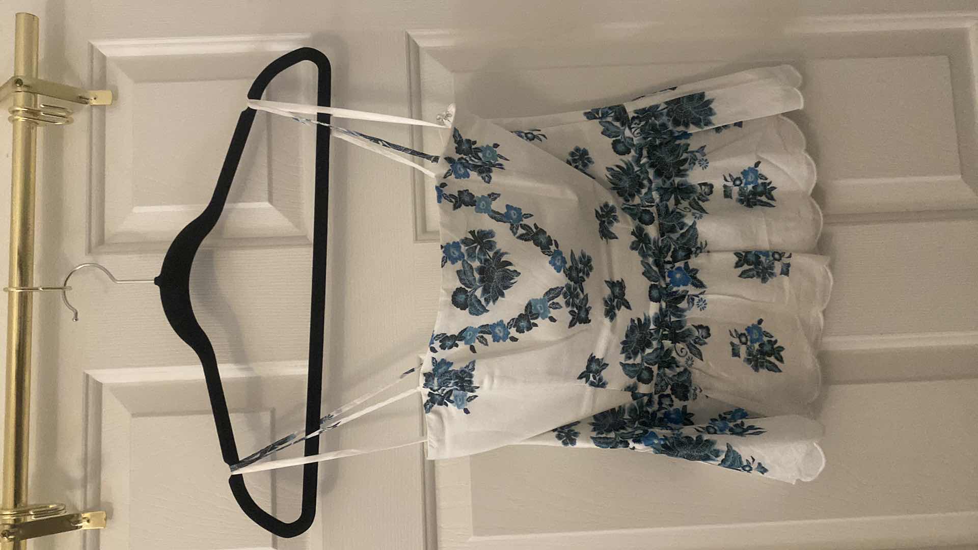 Photo 1 of WOMENS WHITE HOUSE BLACK MARKET BUSTIER SIZE 4 & JACKET SIZE 2