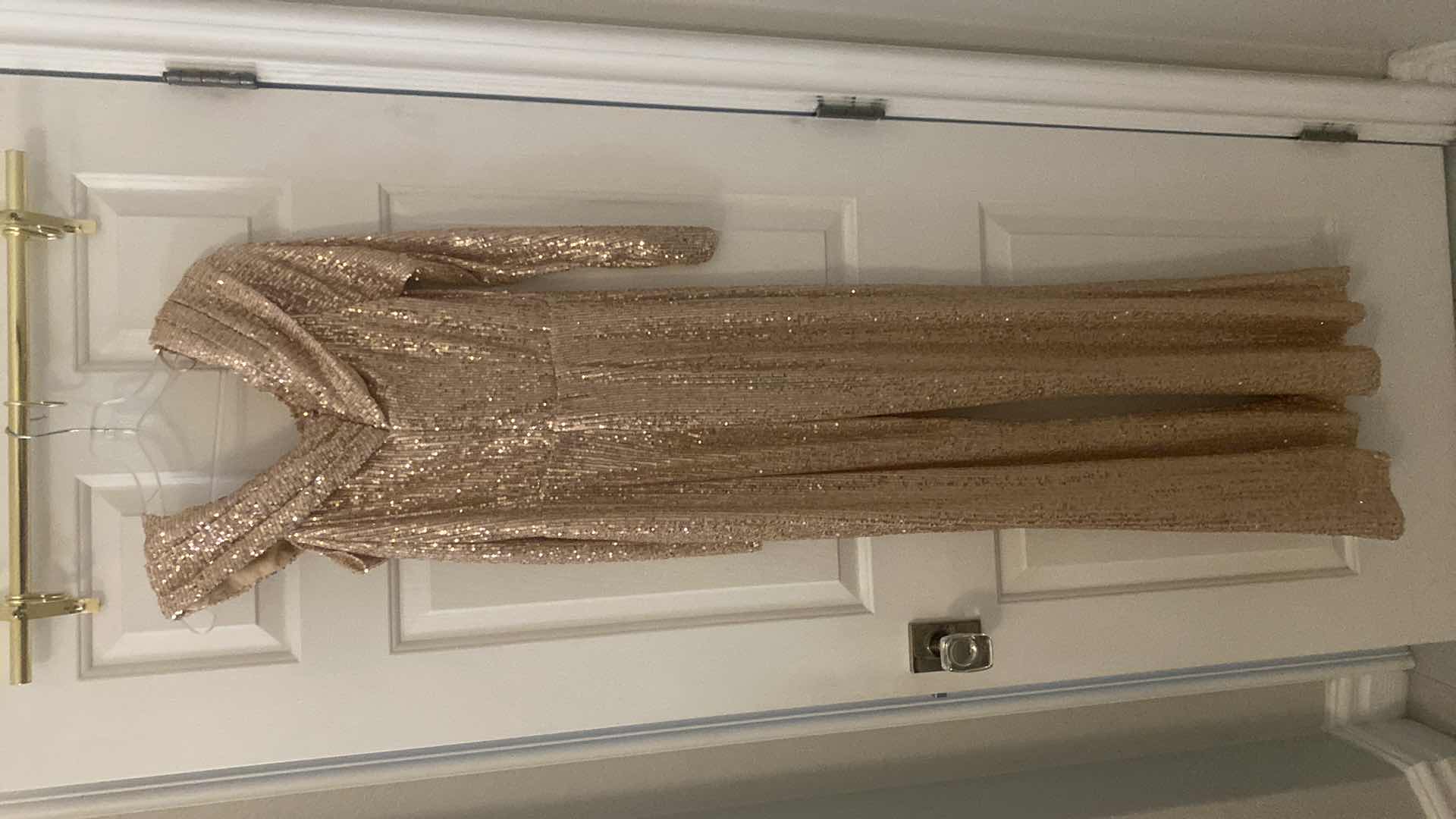 Photo 1 of WOMENS DESIGNER IEENA FOR MAC DUGGAL CHAMPAGNE COLOR SEQUIN JUMP SUIT- LONG SLEEVES 1 CUT OUT SHOULDER SIZE 8