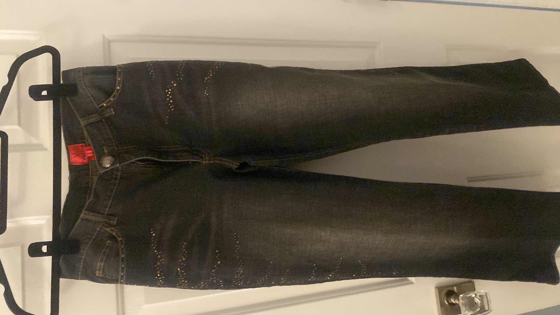 Photo 1 of WOMENS DESIGNER B CRISTINA DENIM EMBELLISHED MID RISE JEANS  SIZE 8