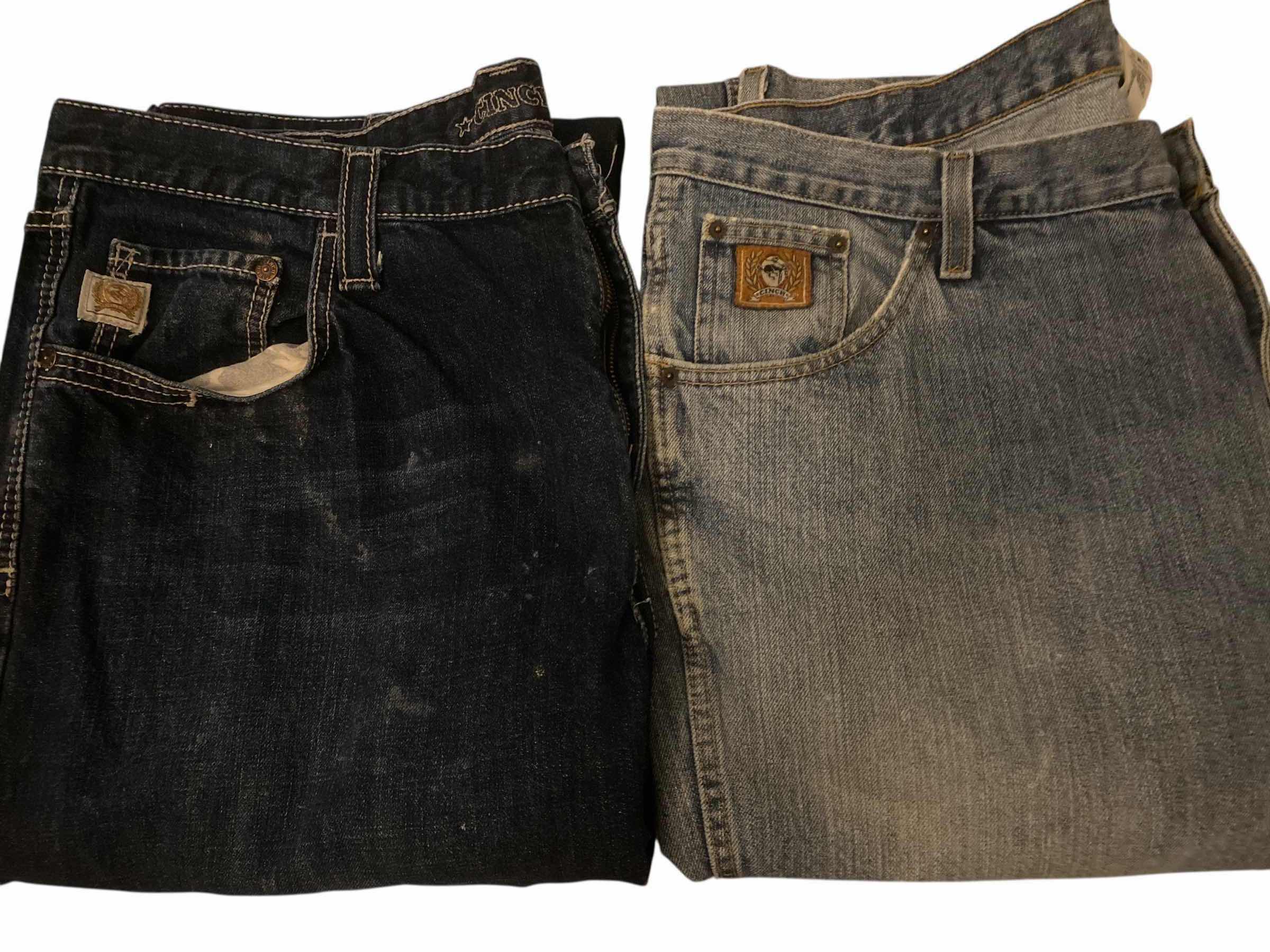 Photo 1 of 2 - MENS CINCH JEANS SIZE 42 L36