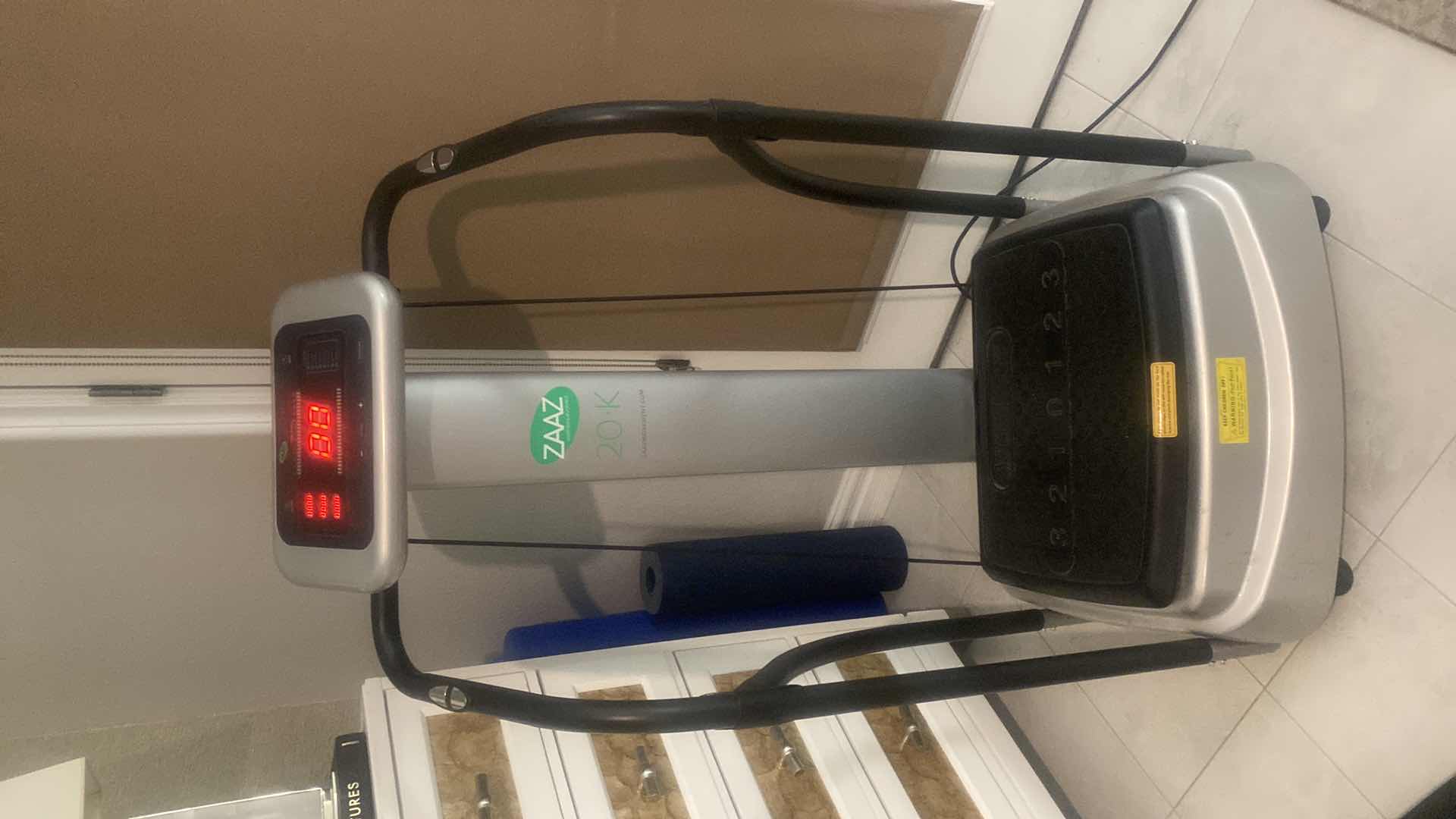 Photo 1 of ZAAZ MOVEMENT 20K VIBRATION MACHINE WITH  SOFT MAT & ZAAZ CHAIR ACCESSORIES