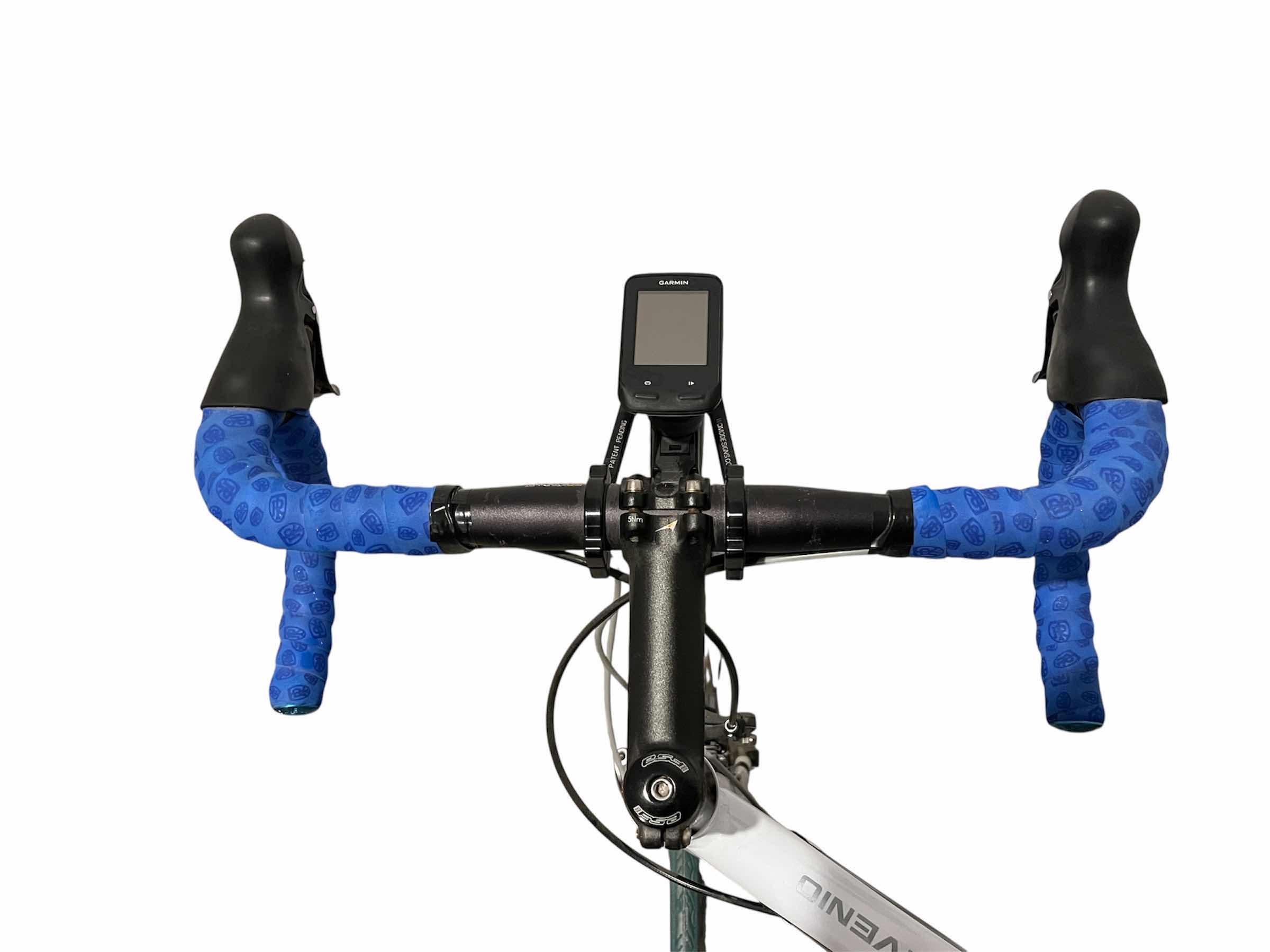 Photo 1 of RALEIGH REVENIO 3.0 WHITE CARBON COMPOSITE ROAD BICYCLE