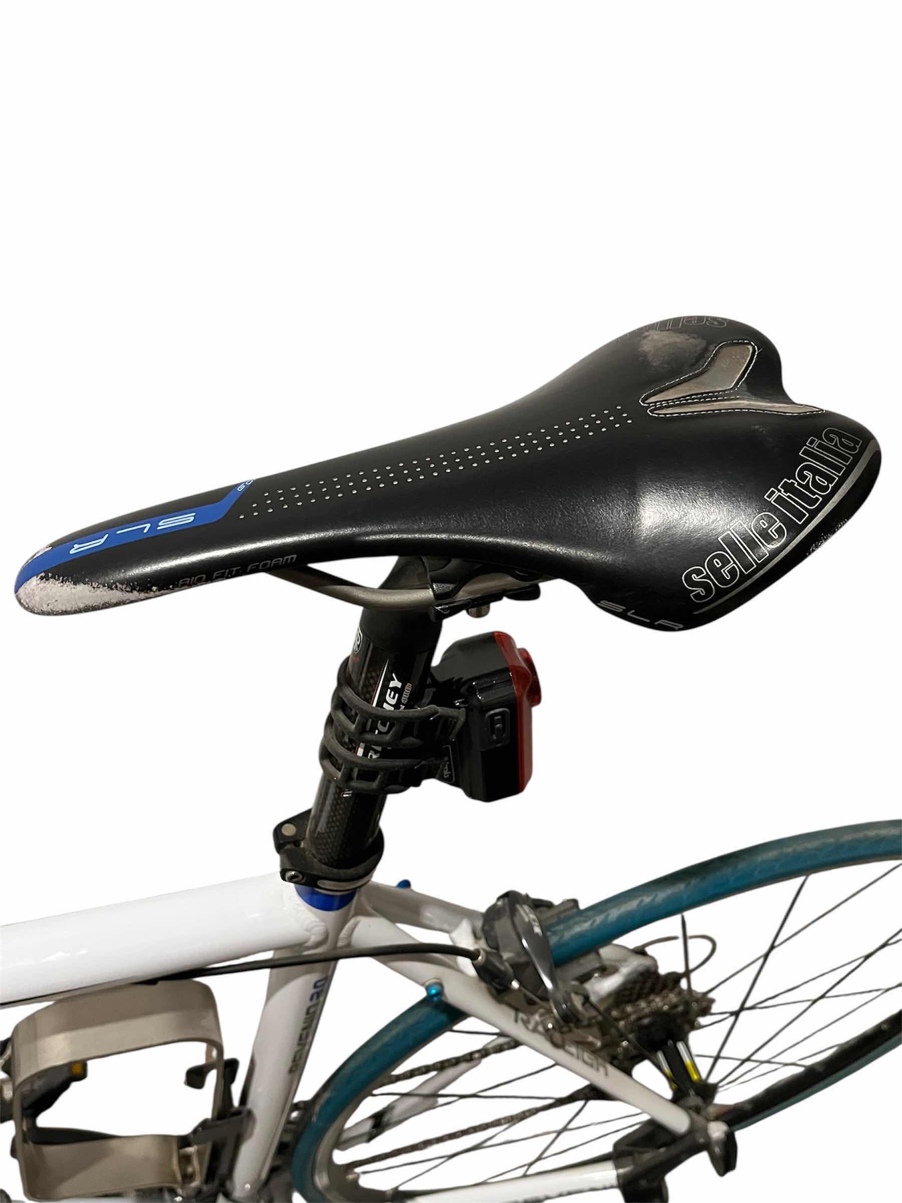 Photo 7 of RALEIGH REVENIO 3.0 WHITE CARBON COMPOSITE ROAD BICYCLE