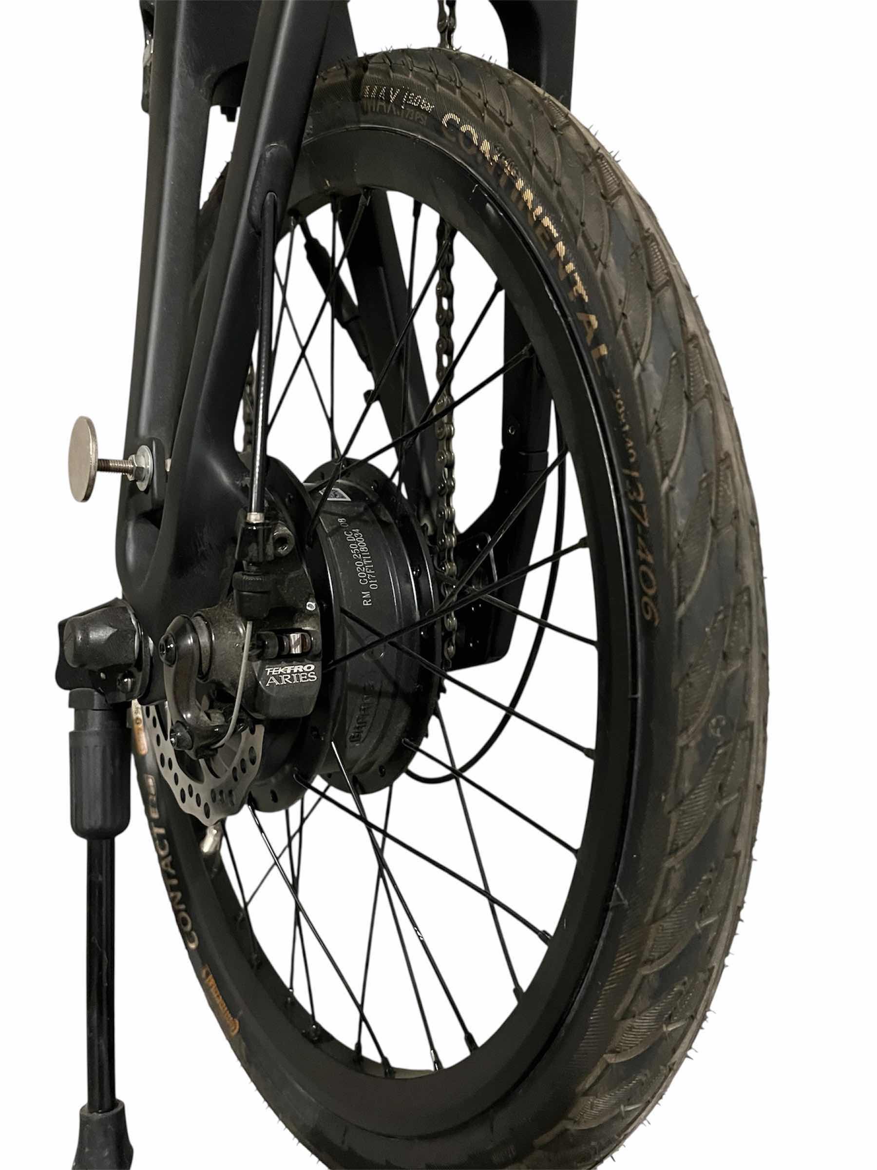 Photo 9 of CARBO BLACK FOLDING E-BIKE MODEL S