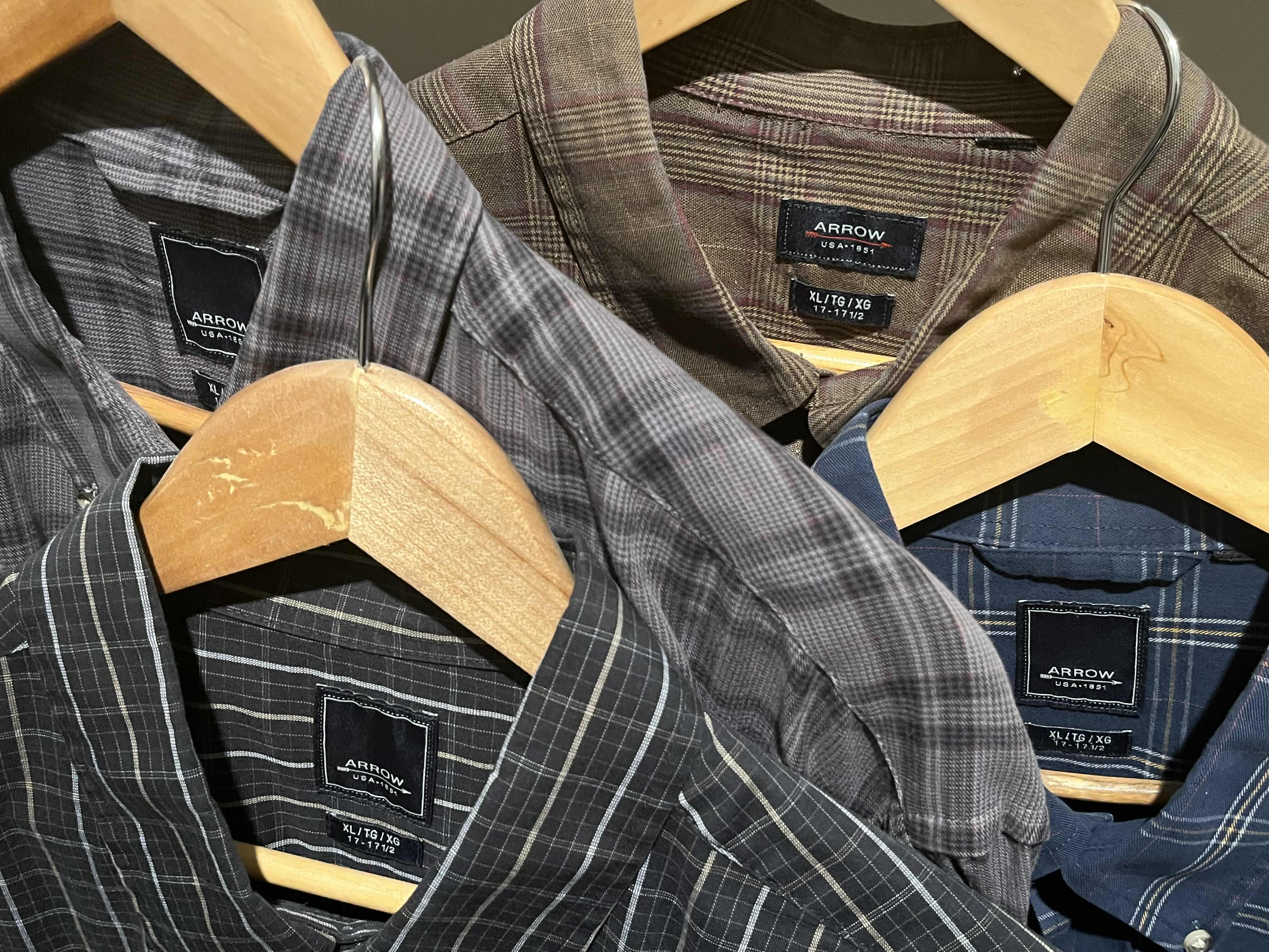 Photo 1 of ARROW PLAID BUTTON UP LONG SLEEVE SHIRTS MENS XL (4)