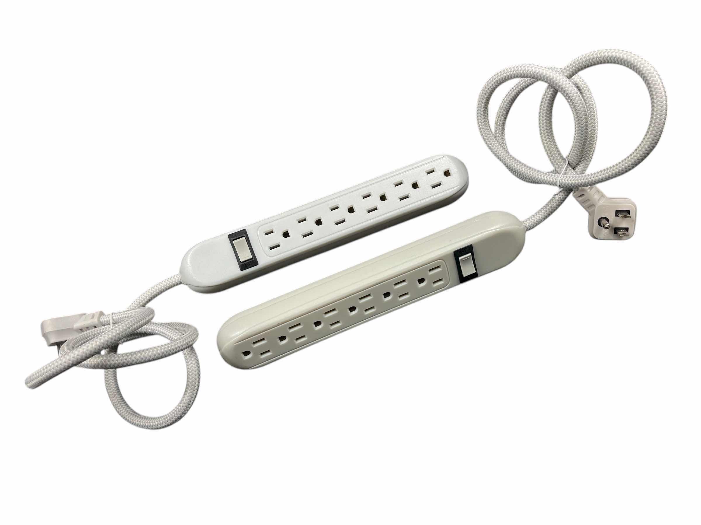 Photo 1 of CORDINATE 3 OUTLET MINI POWER STRIP W 6 OUTLET POWER STRIPS (2)