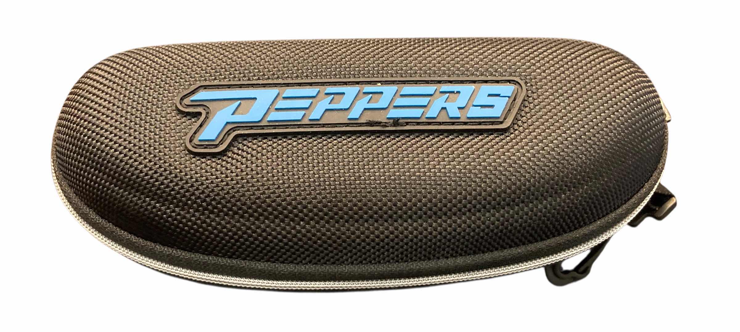 Photo 1 of BLENDERS EYEWEAR CANYON UV PROTECTION MYSTIC GREY POLARIZED SUNGLASSES W BLACK CASE (UNISEX)