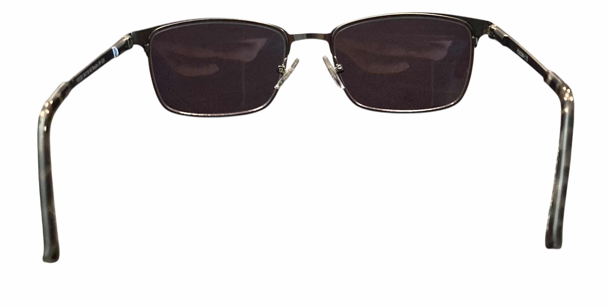 Photo 1 of FOSTER GRANT MULTI-FOCUS BRAYDON SUNREADERS GUNMETAL +1.75 READING GLASSES W CASE (MEN)