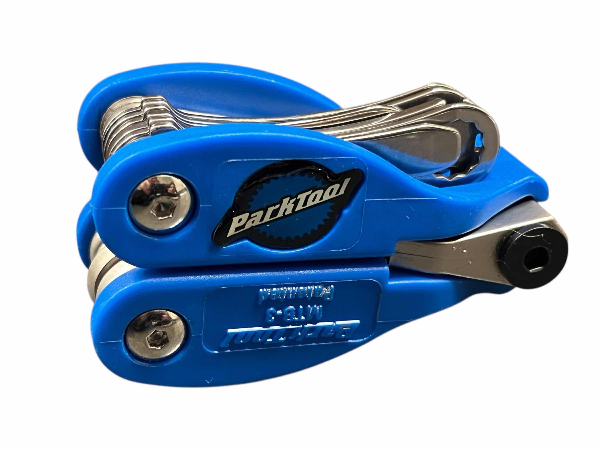 Photo 1 of PARKTOOL RESCUE MULTI-TOOL MTB-3 W CASE