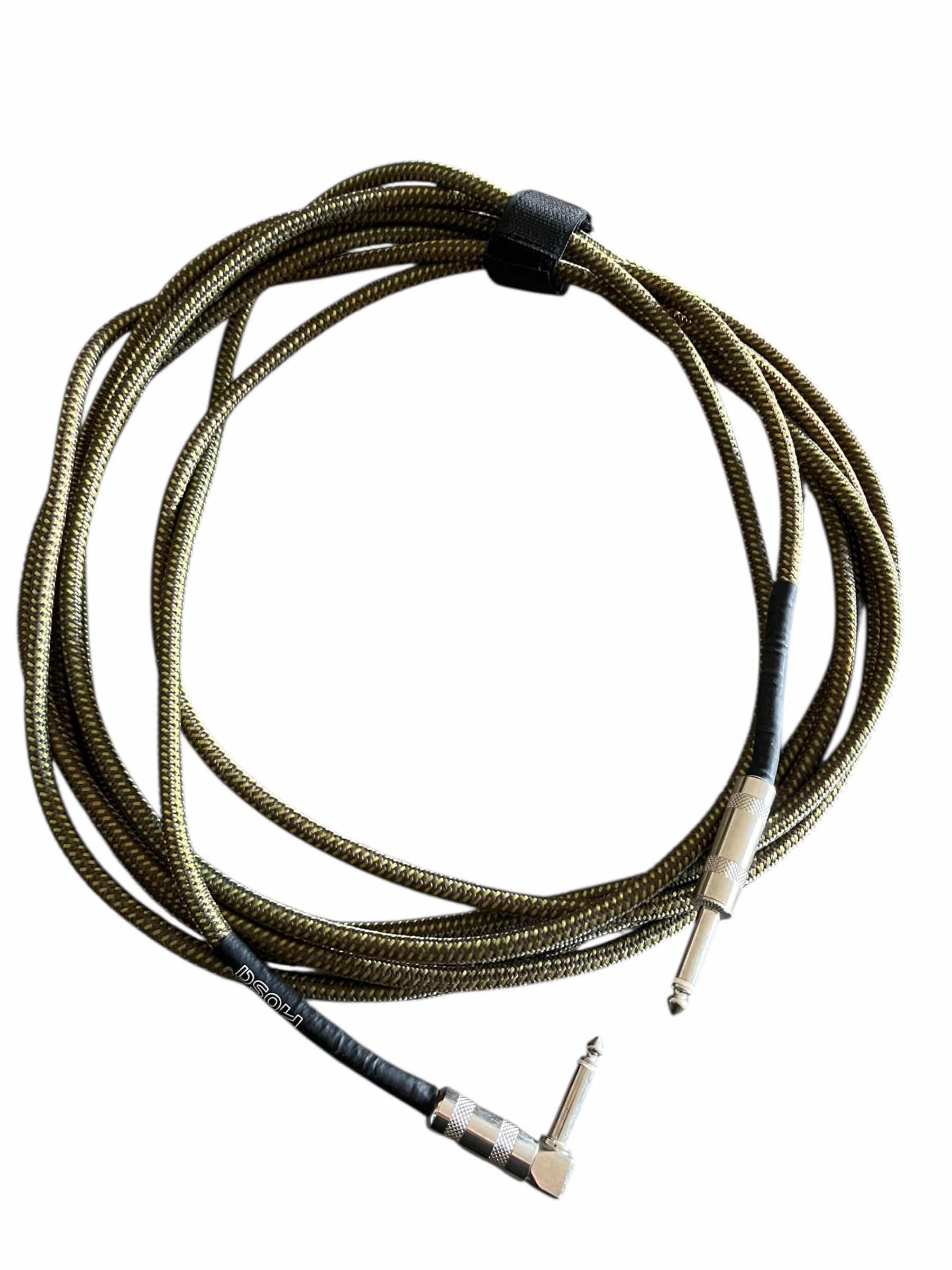 Photo 1 of HOSA 18’ TWEED RIGHT TO STRAIGHT ANGLE GUITAR INSTRUMENTAL CABLE