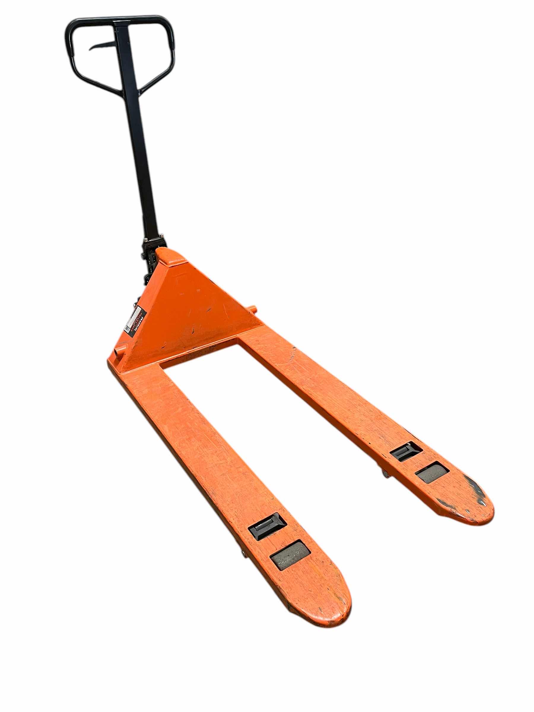 Photo 1 of FRANKLIN 2.5 TON CAP PALLET JACK (READ NOTES)