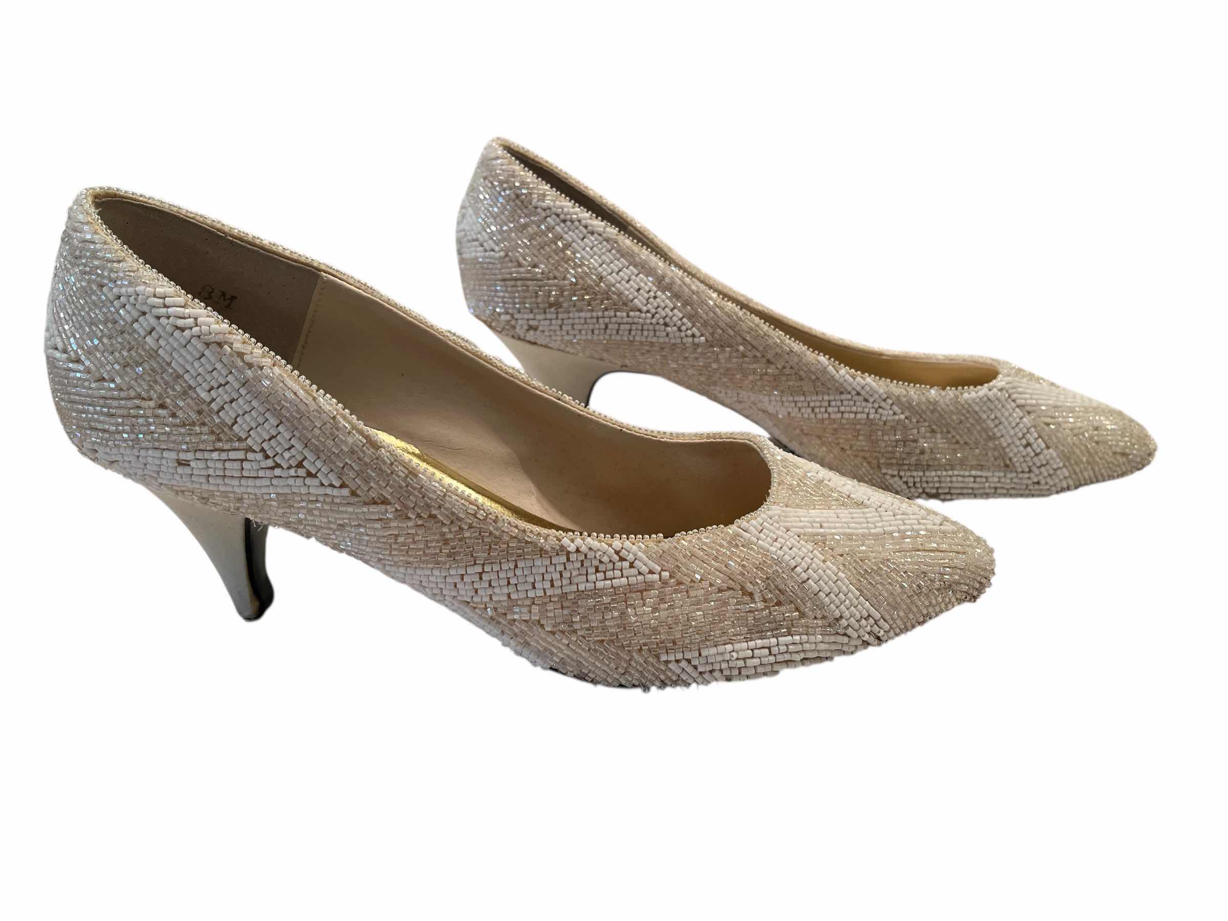 Photo 1 of !!!!VINTAGE J.RENEE BEADED HEELS WOMENS SIZE 8