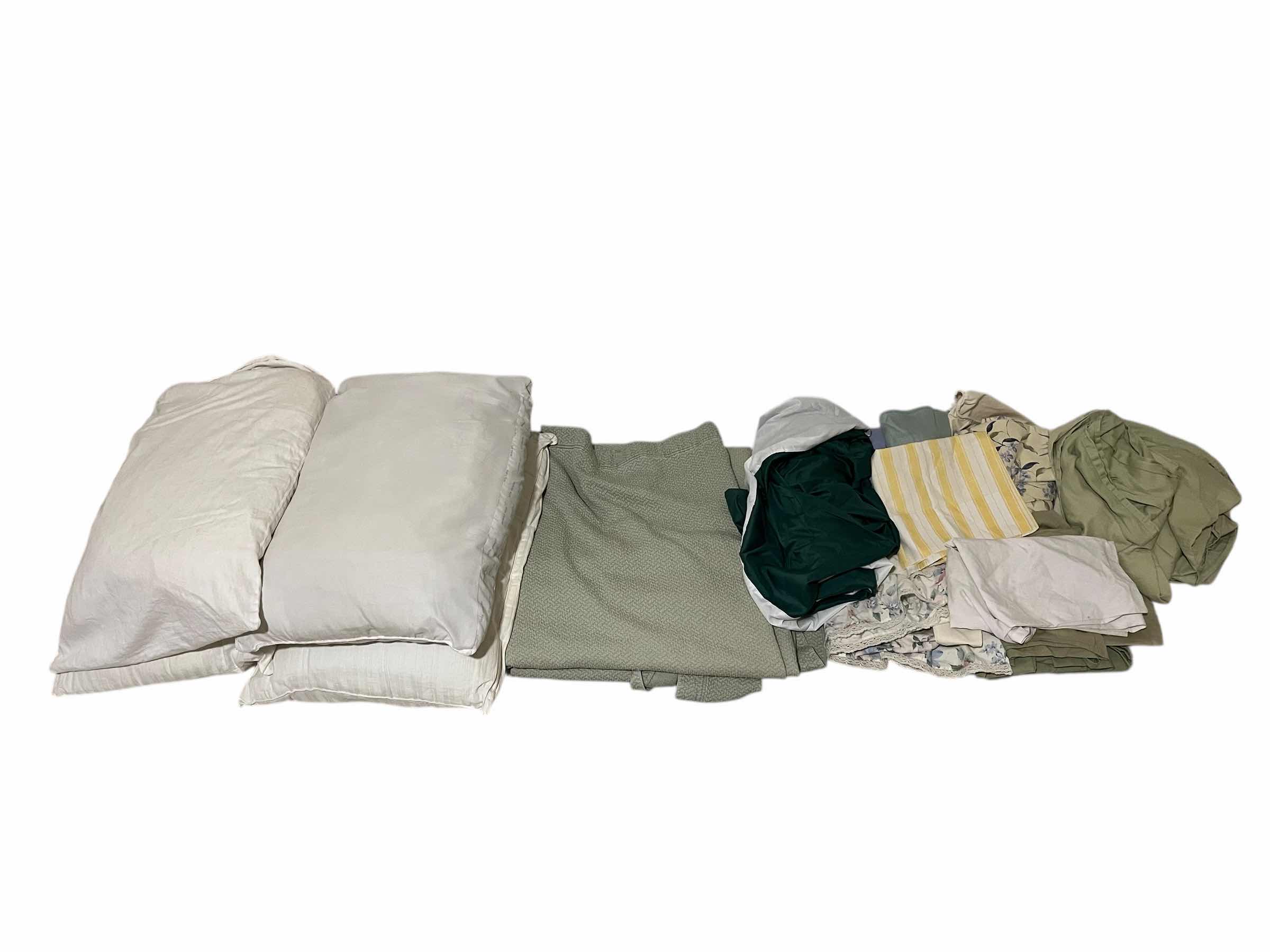 Photo 1 of PILLOWS (4) W LINENS