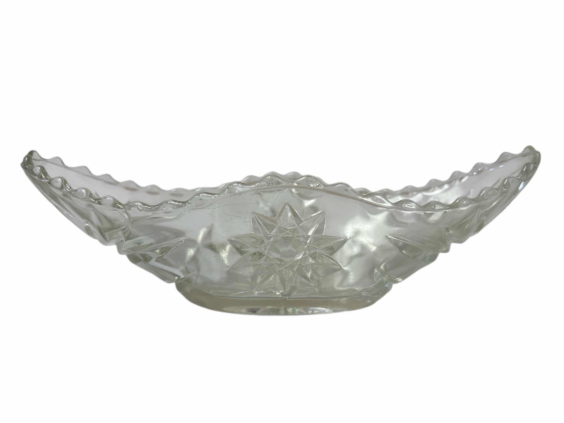 Photo 1 of $36 VINTAGE ANCHOR STAR HOCKING GLASS GONDOLA