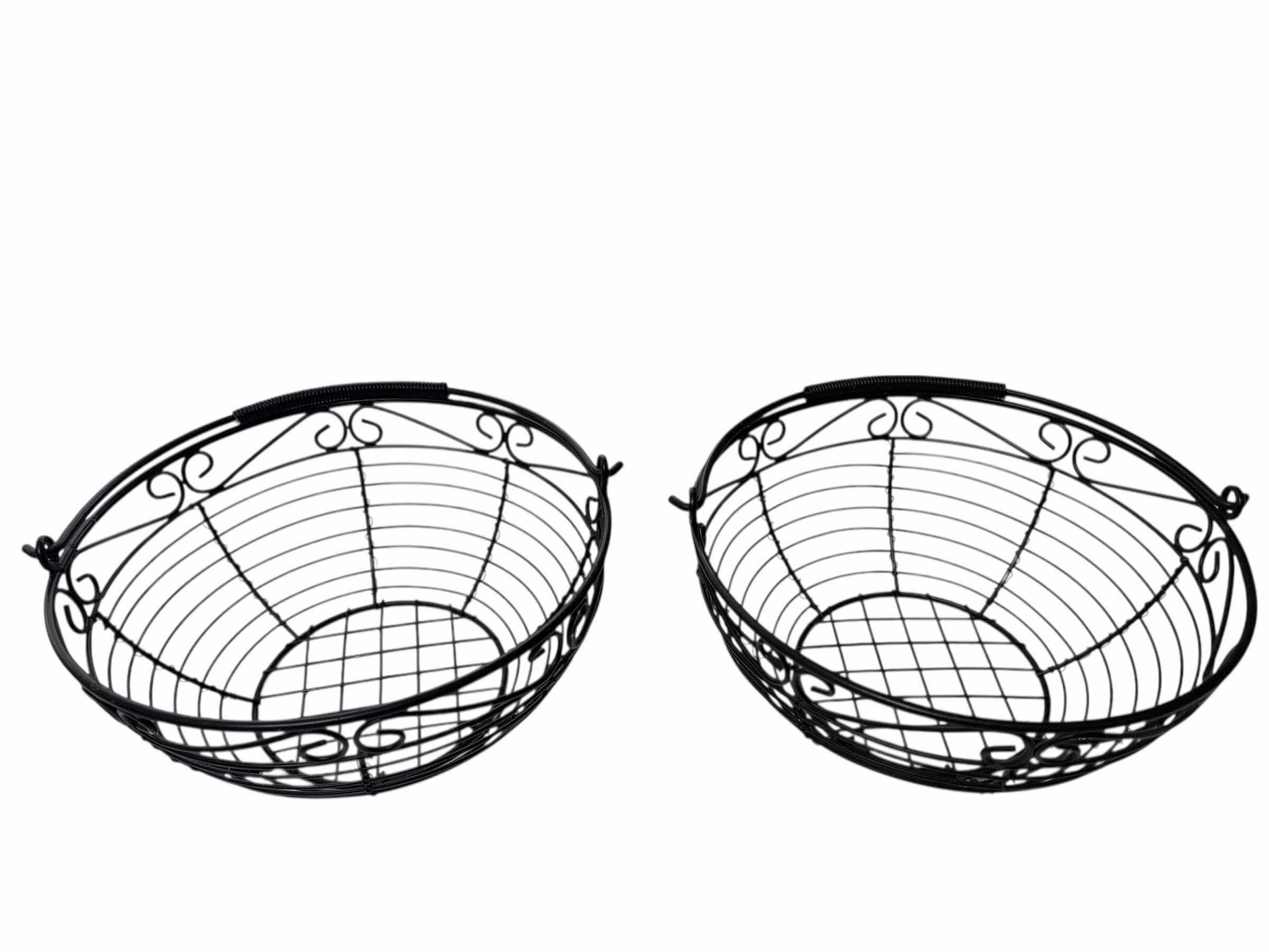 Photo 1 of BREAD BASKET (3)PCS