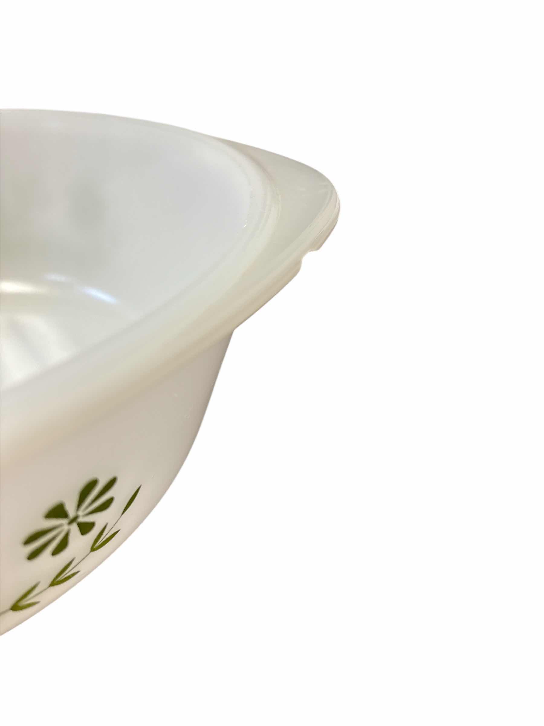 Photo 1 of VINTAGE GLASBAKE DAISY CASSEROLE DISH 2QT