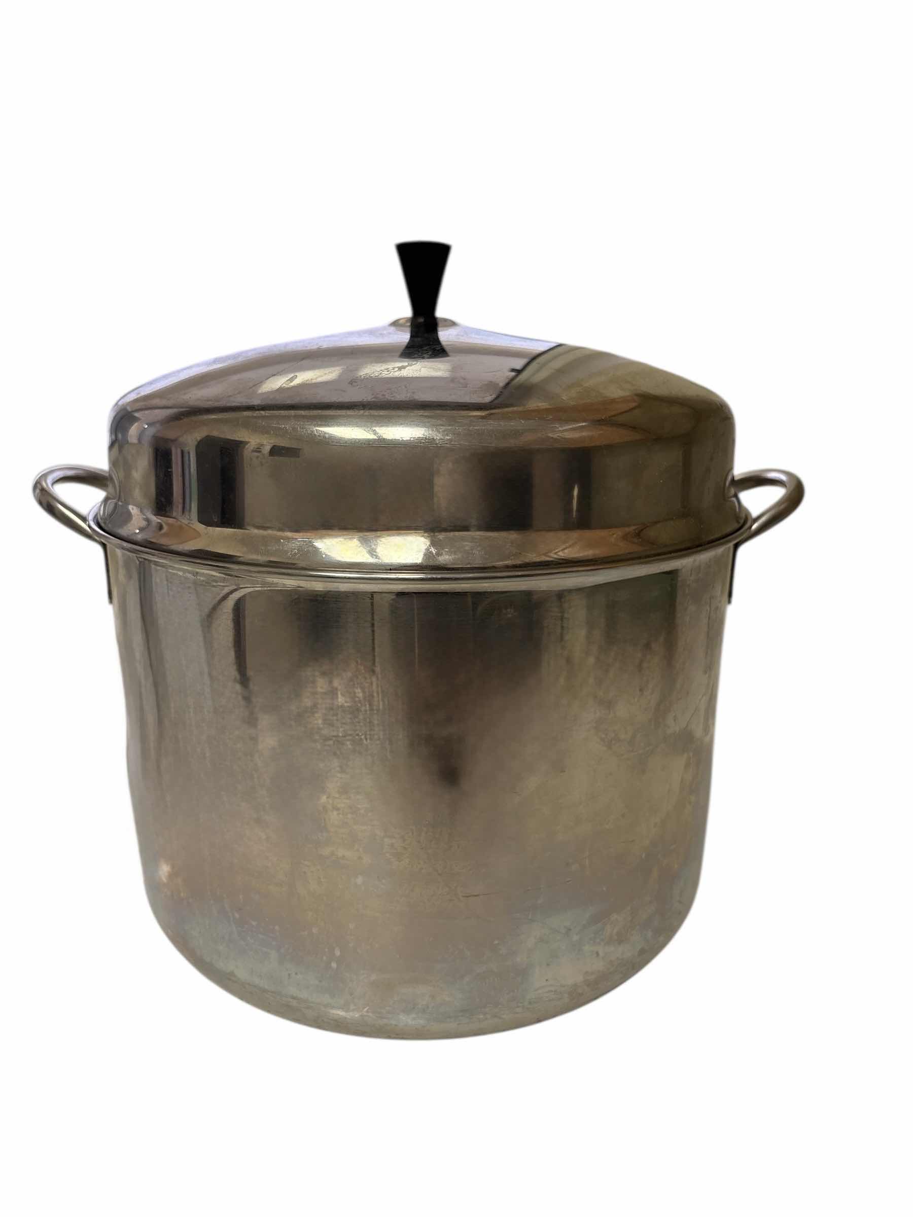 Photo 1 of FARBERWARE ALUMINUM STOCKPOT CLAD 16QT
