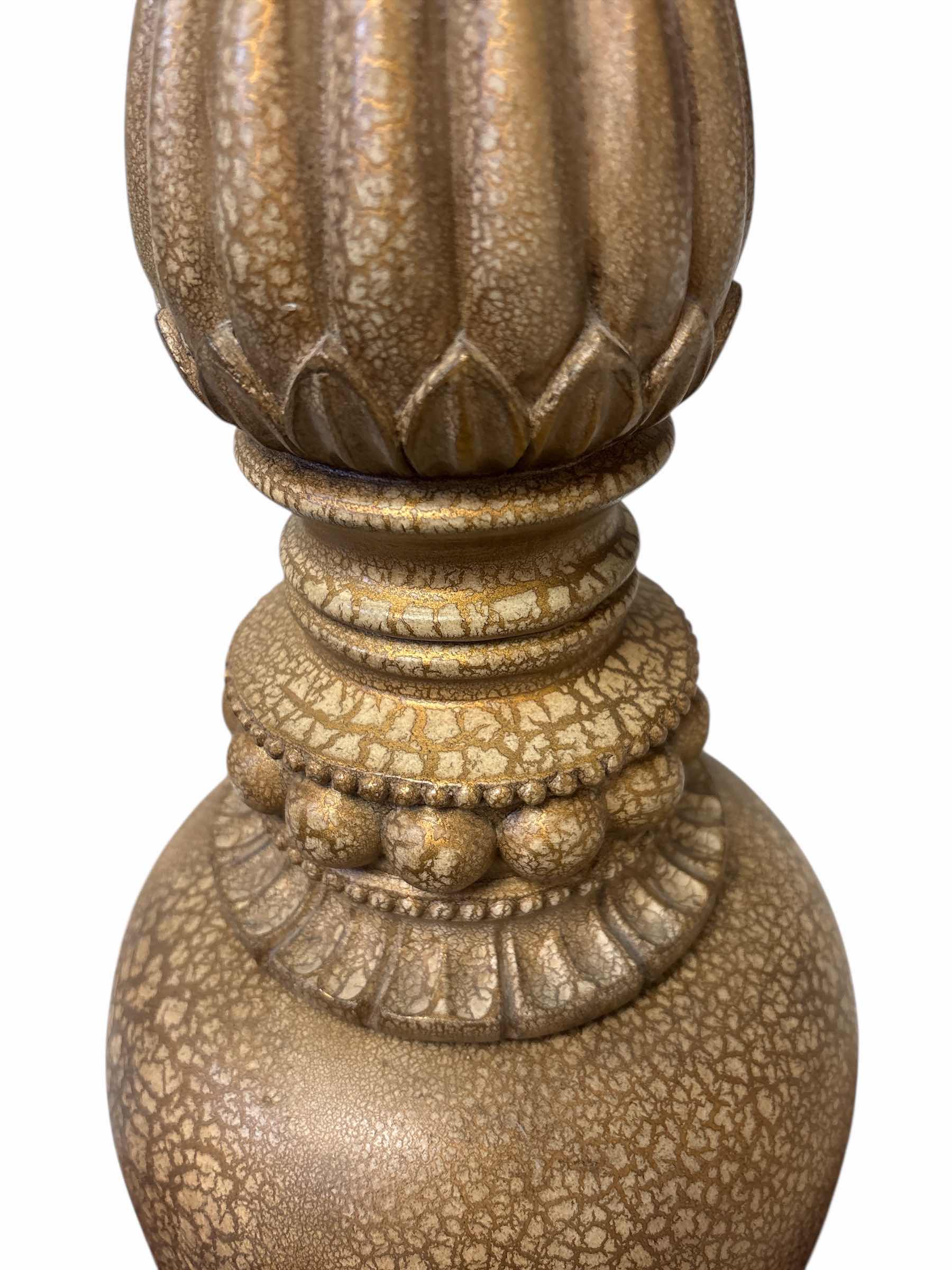 Photo 1 of VICTORIAN STYLE URN H20”