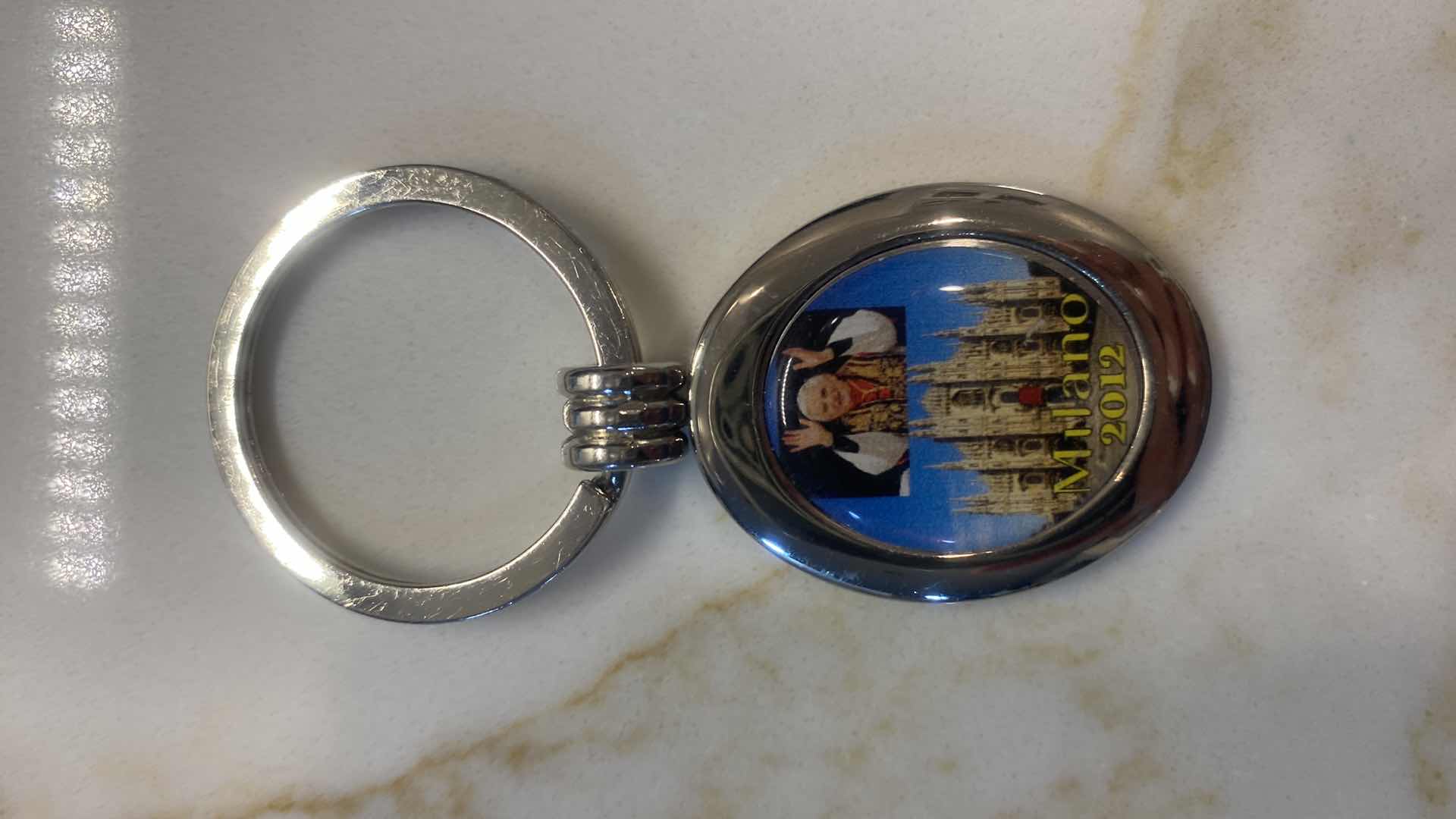 Photo 1 of KEYCHAINS (4)