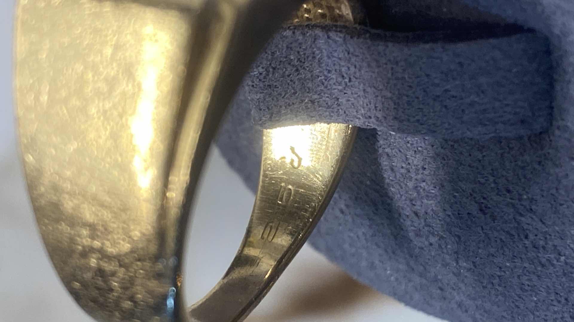 Photo 1 of VINTAGE MEN’S 14 K STAMPED GOLD RING WITH CENTER DIAMOND 1/2 KT 9G TOTAL WEIGHT