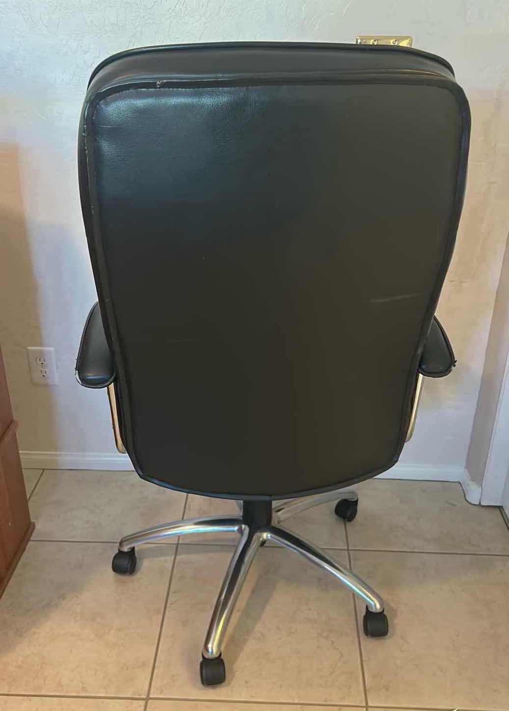 View 2 of HIGH BACK BLACK EXECUTIVE OFFICE CHAIR