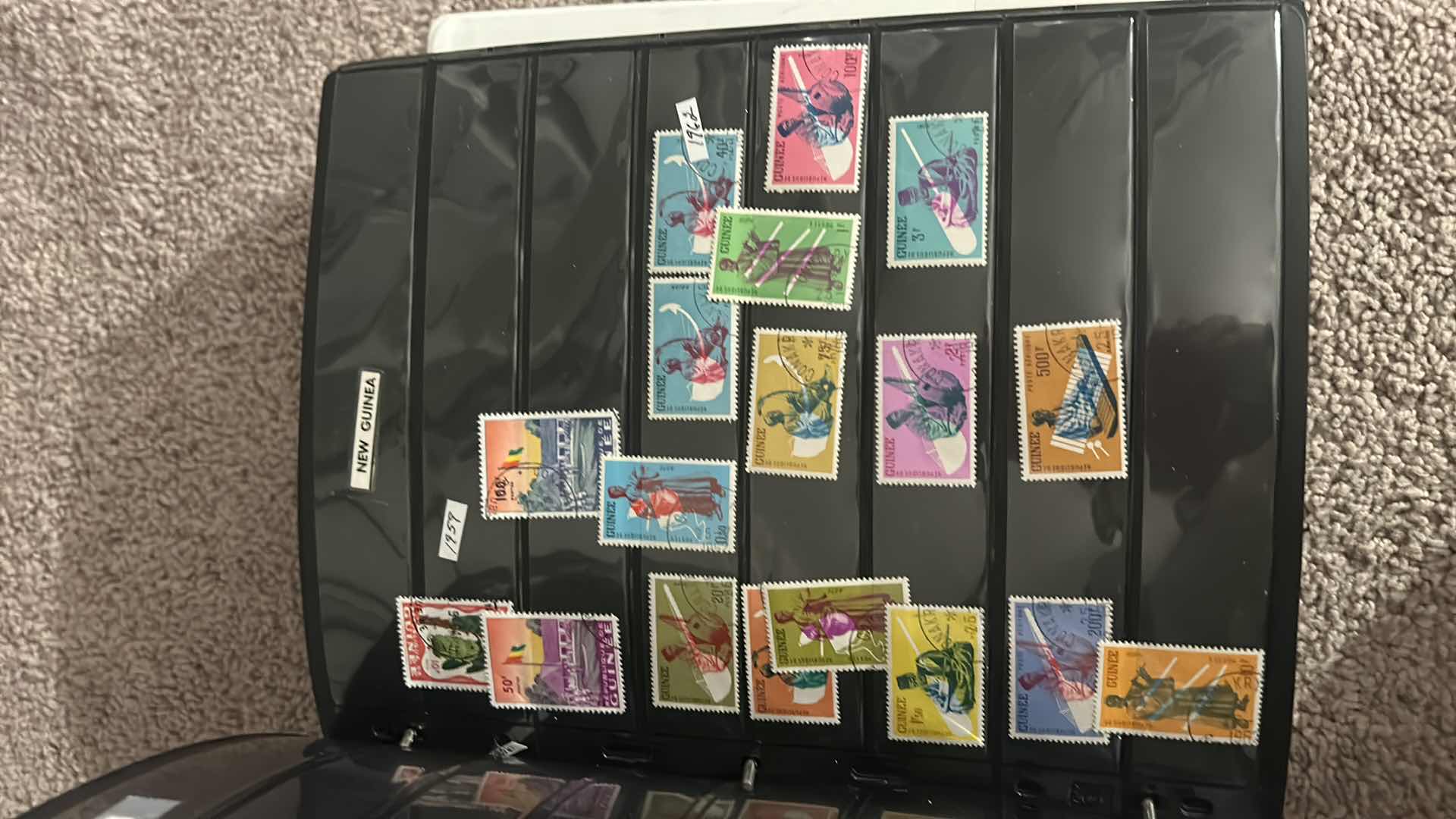 View 10 of 5 LARGE NOTEBOOKS OF COLLECTIBLE POSTAGE STAMPS