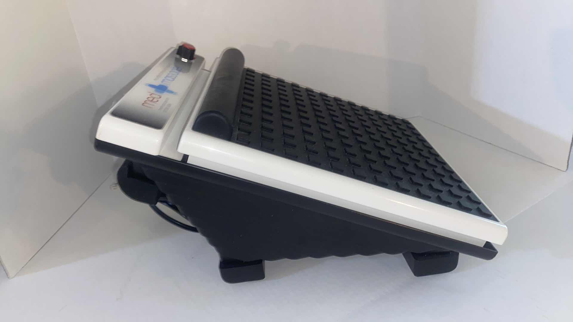 View 3 of MED MMF06 THERAPEUTIC FOOT MASSAGER