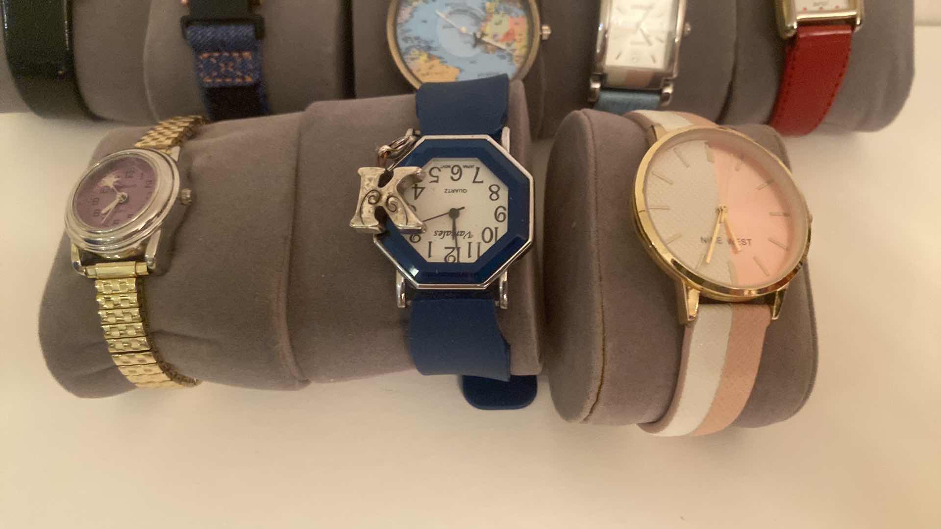 View 2 of WOMEN’S FASHION WATCHES (8)