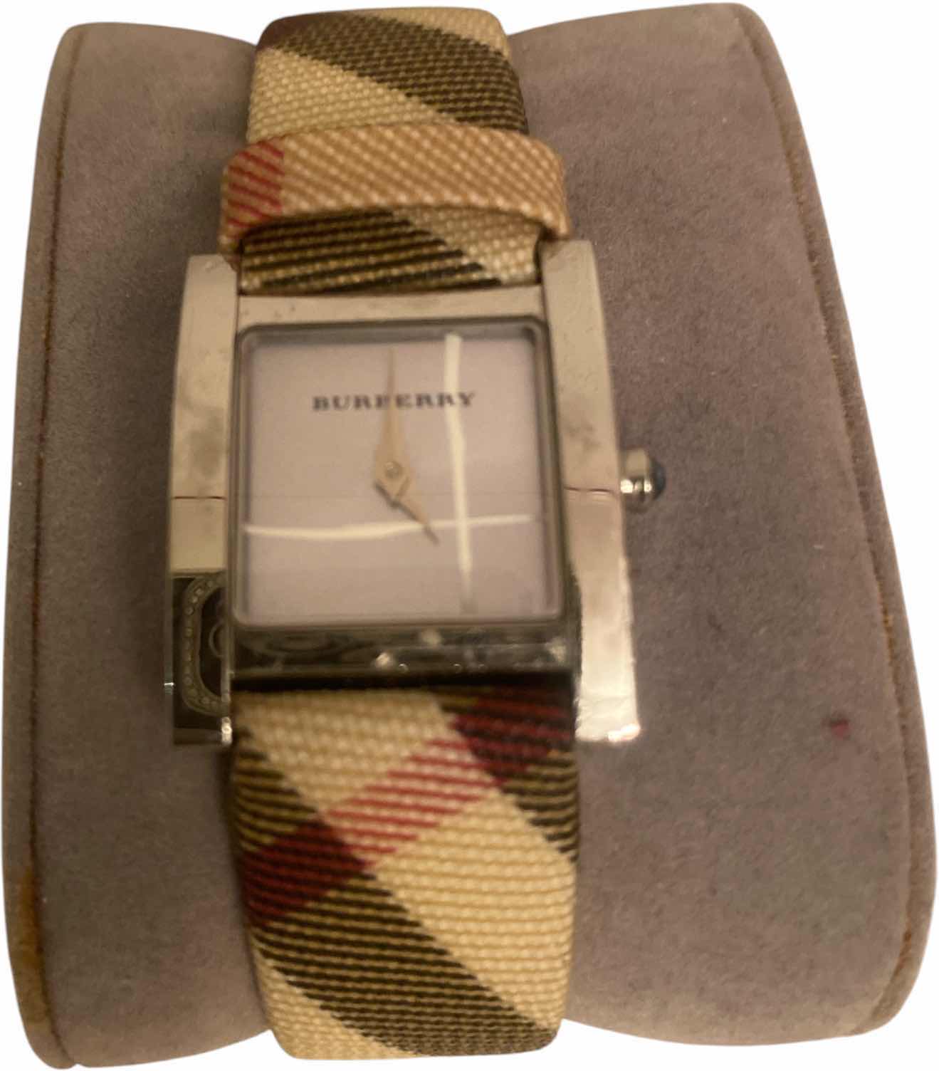 View 1 of VINTAGE BURBERRY WOMEN’S RECTANGULAR QUARTZ WATCH