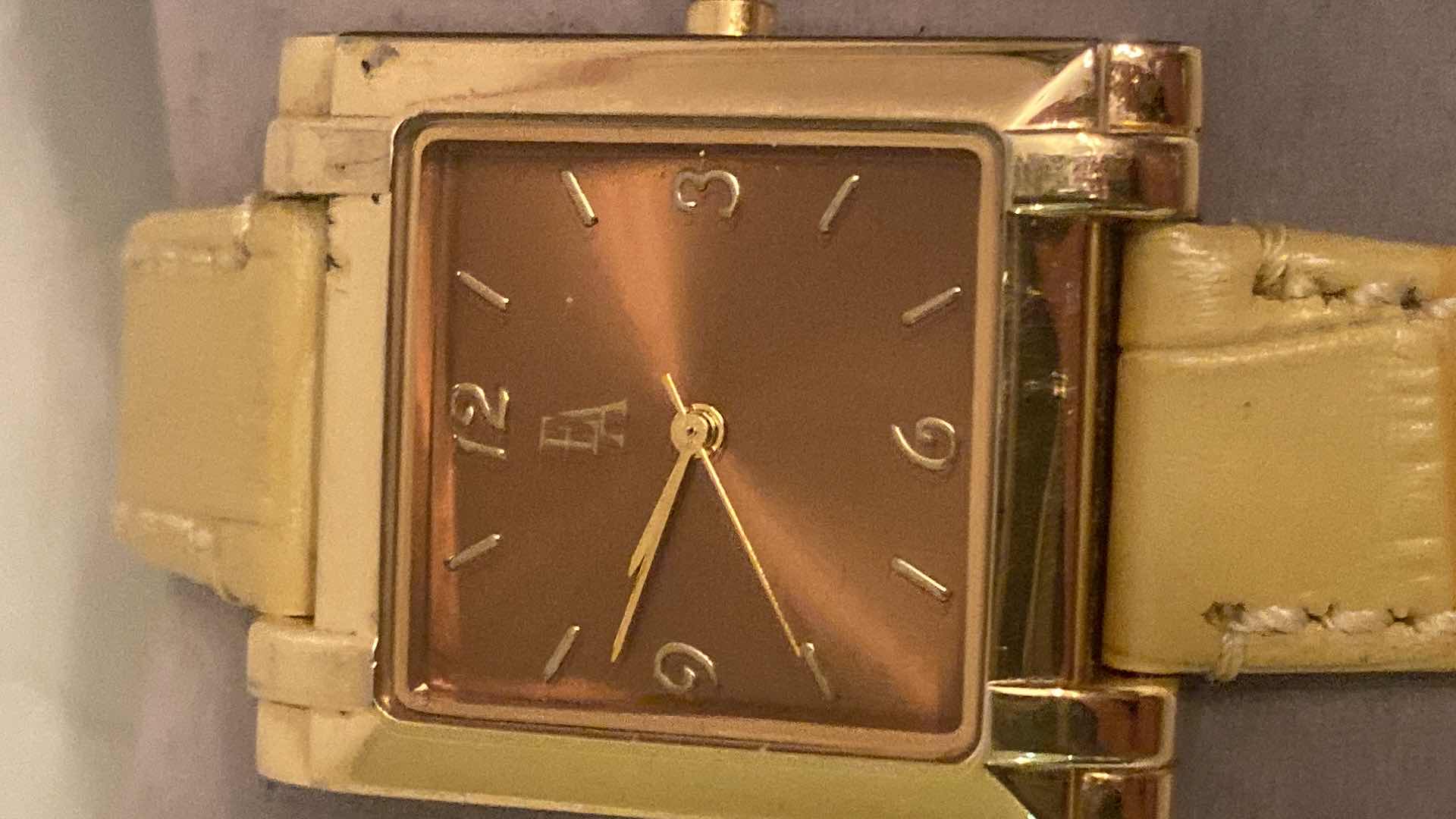 View 2 of WOMEN’S FASHION WATCHES (3)