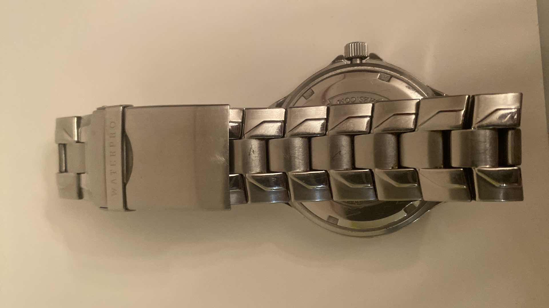 View 4 of GUESS WATCH
