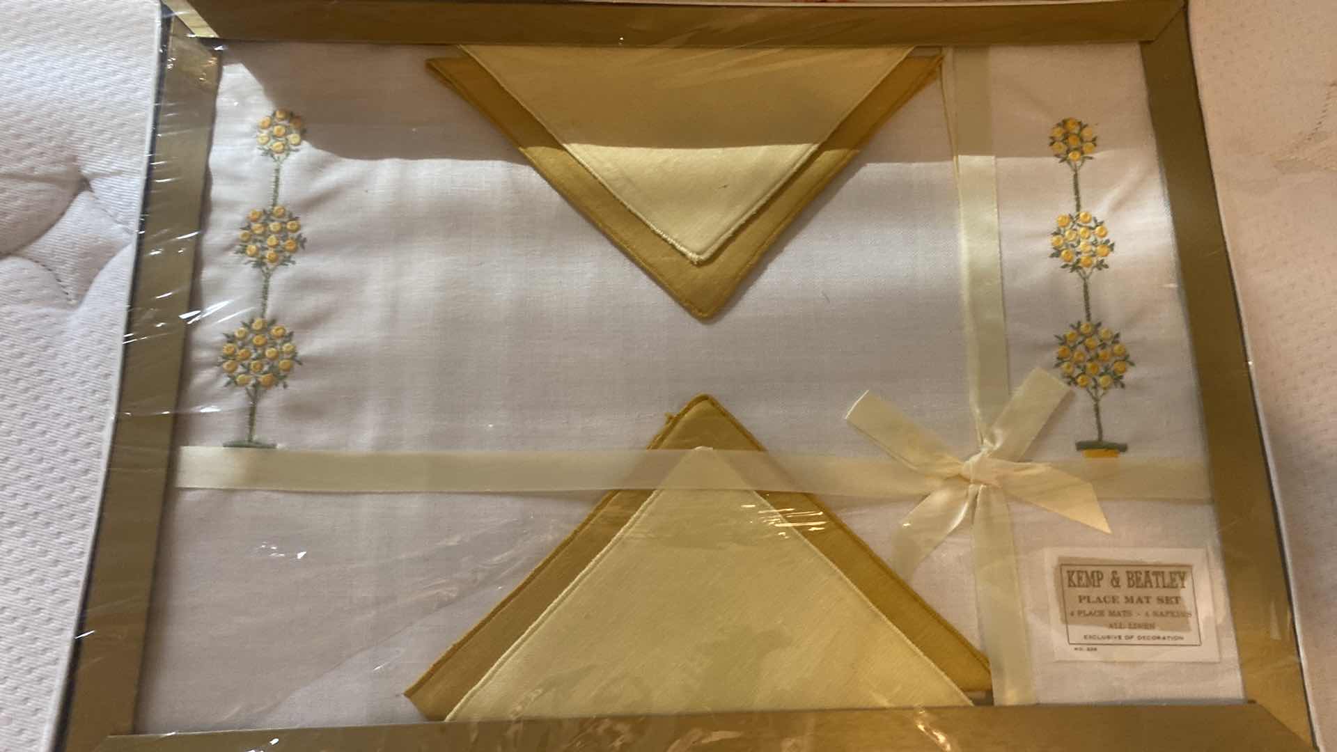 View 3 of LINENS AND SCENTED DRAWER LINING
