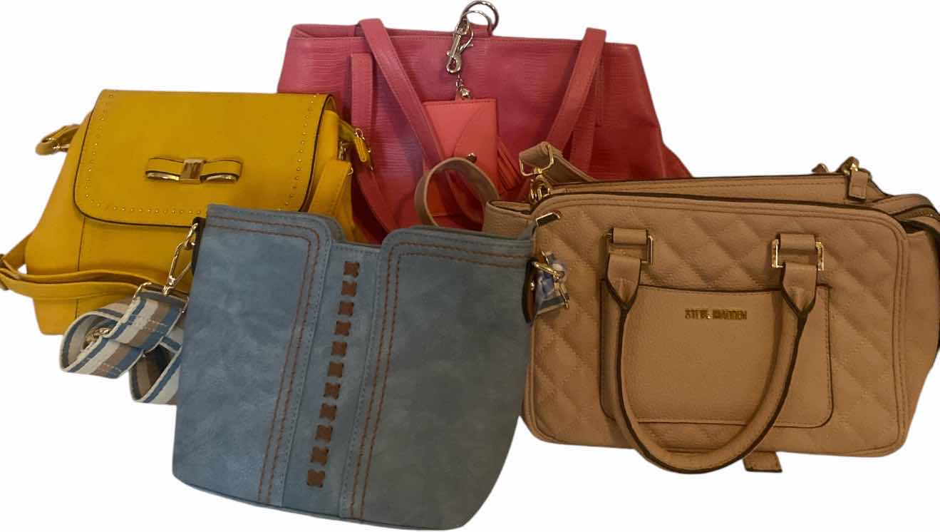 View 1 of WOMEN’S HANDBAGS (4)
