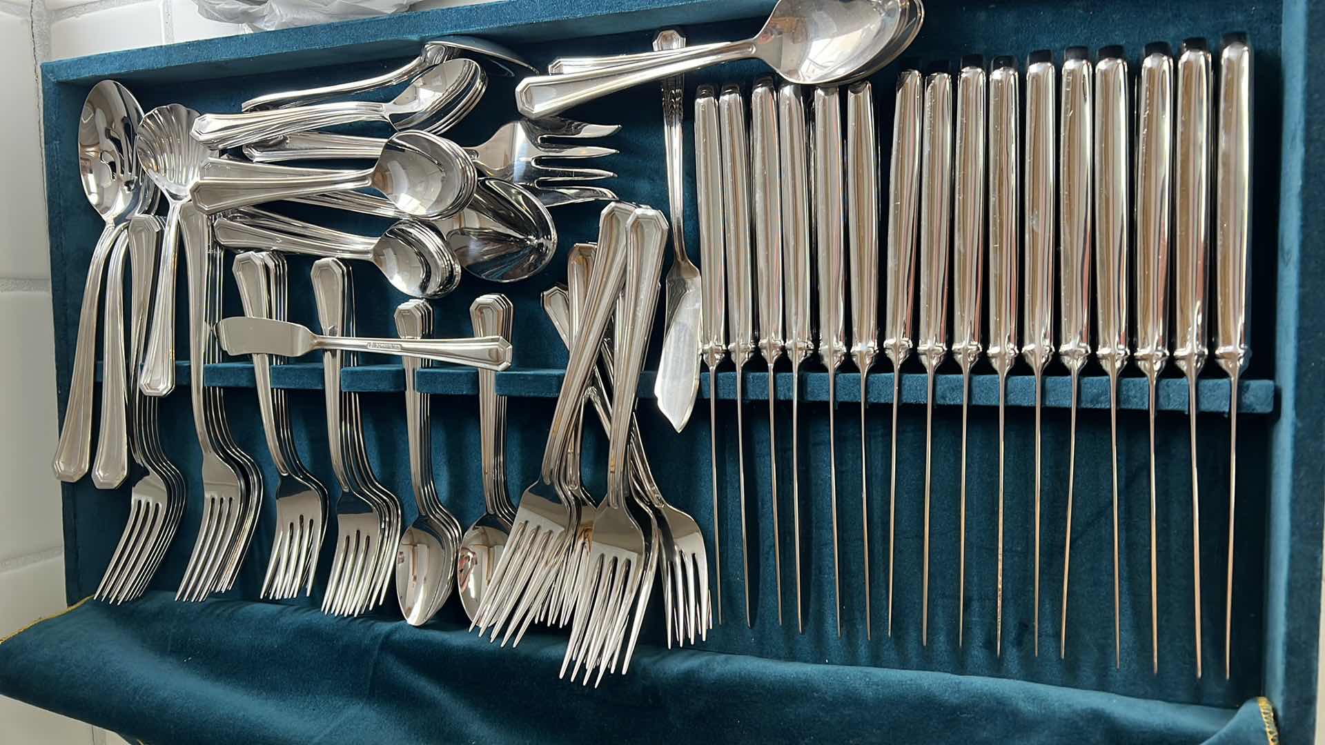 Photo 1 of FULL 36 PIECE GORHAM 18/8 A STAINLESS STEELFLATWARE SET (CASE NOT INCLUDED)