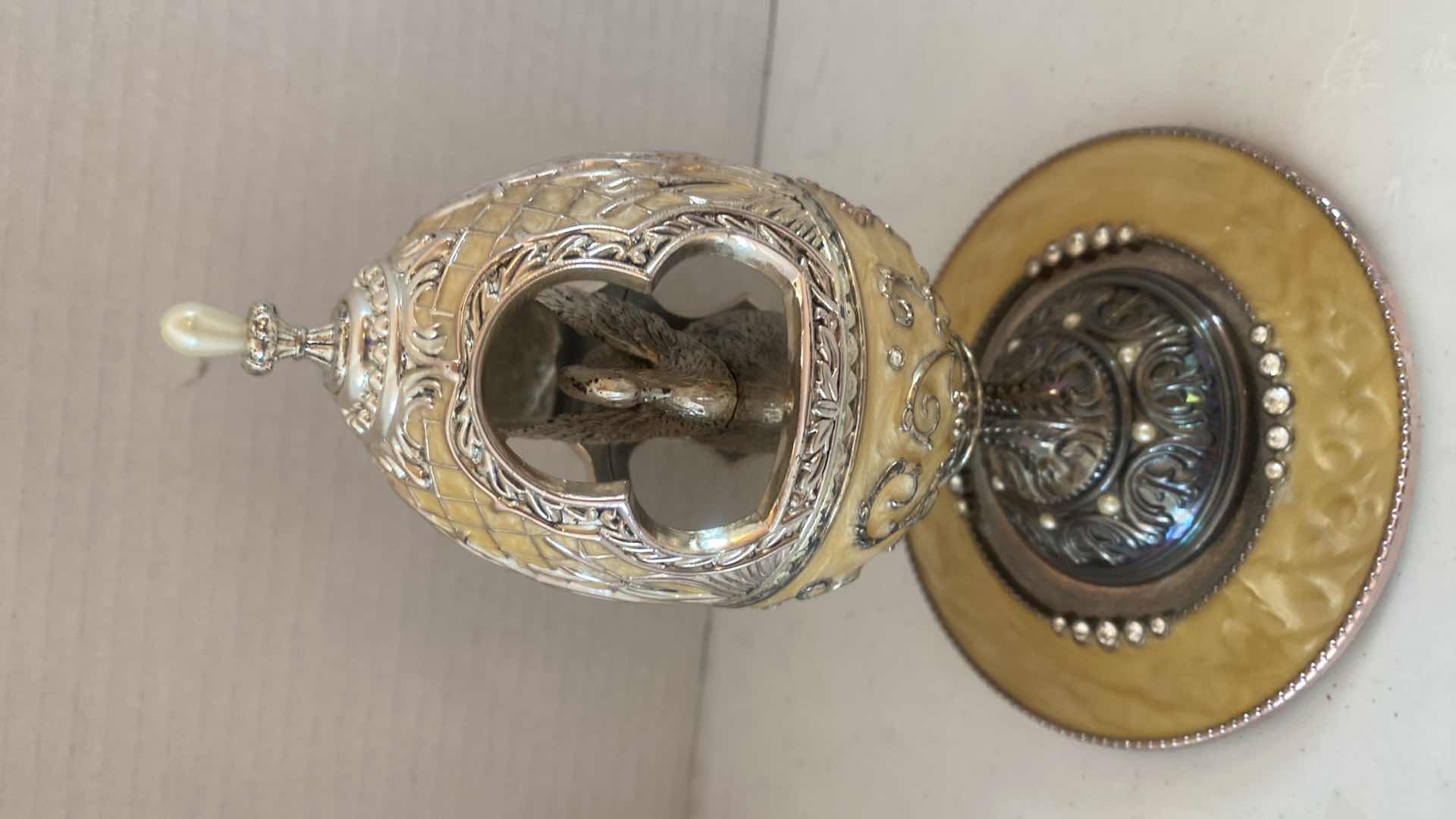 Photo 3 of 4 - HOME DECOR EGG PLATE SWAN & TEA W CUP