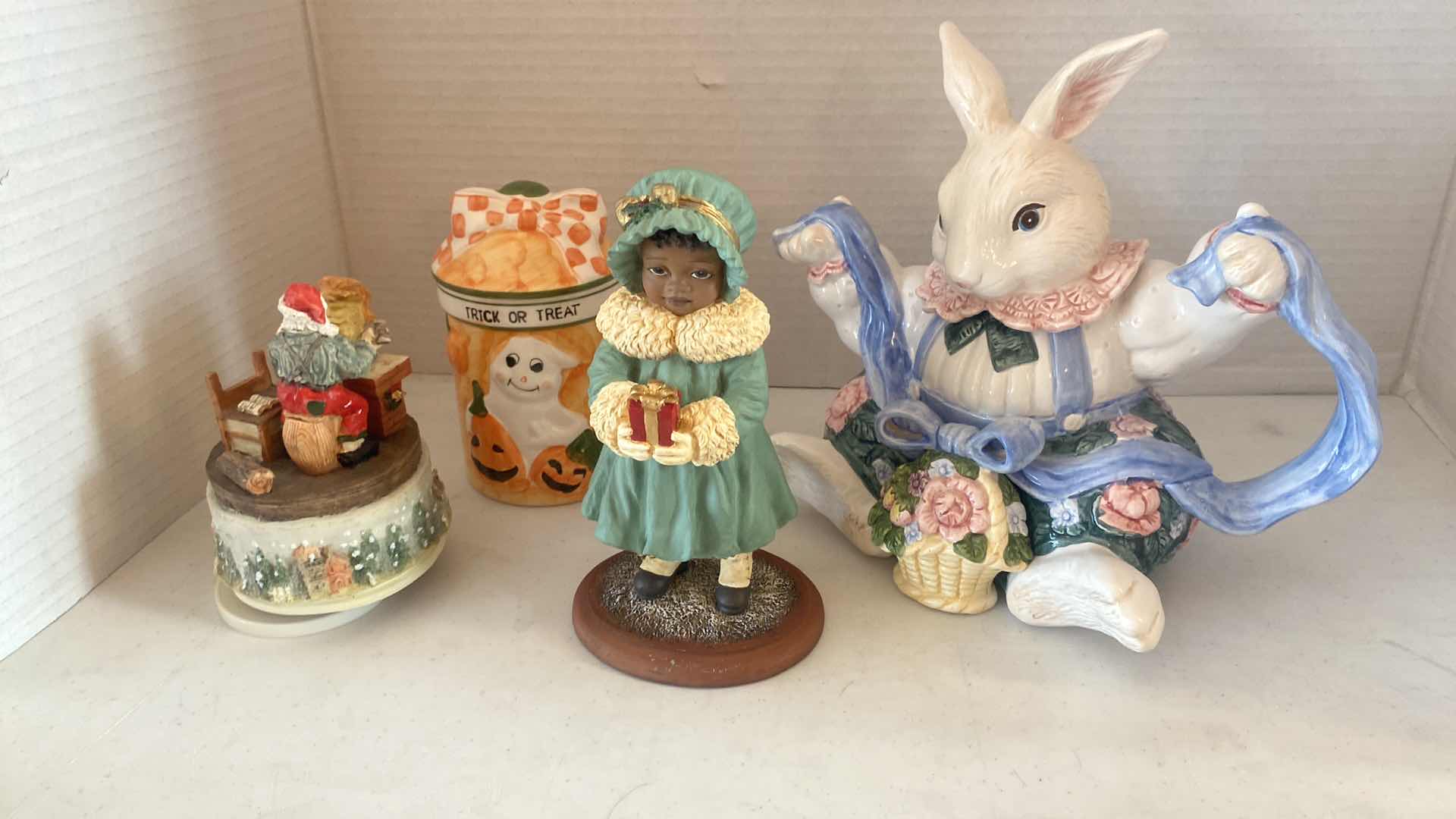 Photo 1 of 4 - HOLIDAY DECOR HALLOWEEN EASTER CHRISTMAS