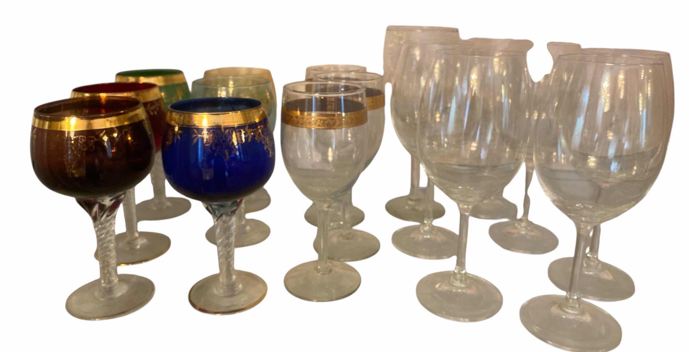 Photo 1 of 16 - PIECES STEMWARE