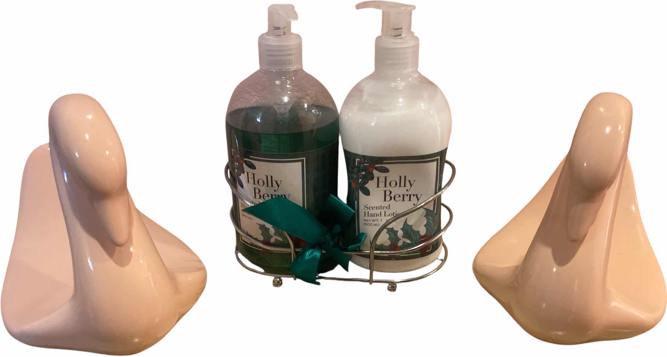 Photo 1 of 2 VINTAGE SWANS & NEW SOAP W LOTION